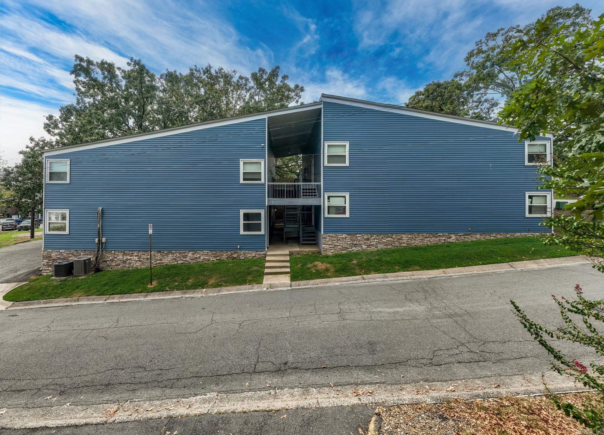 5719 B  Little Rock, AR