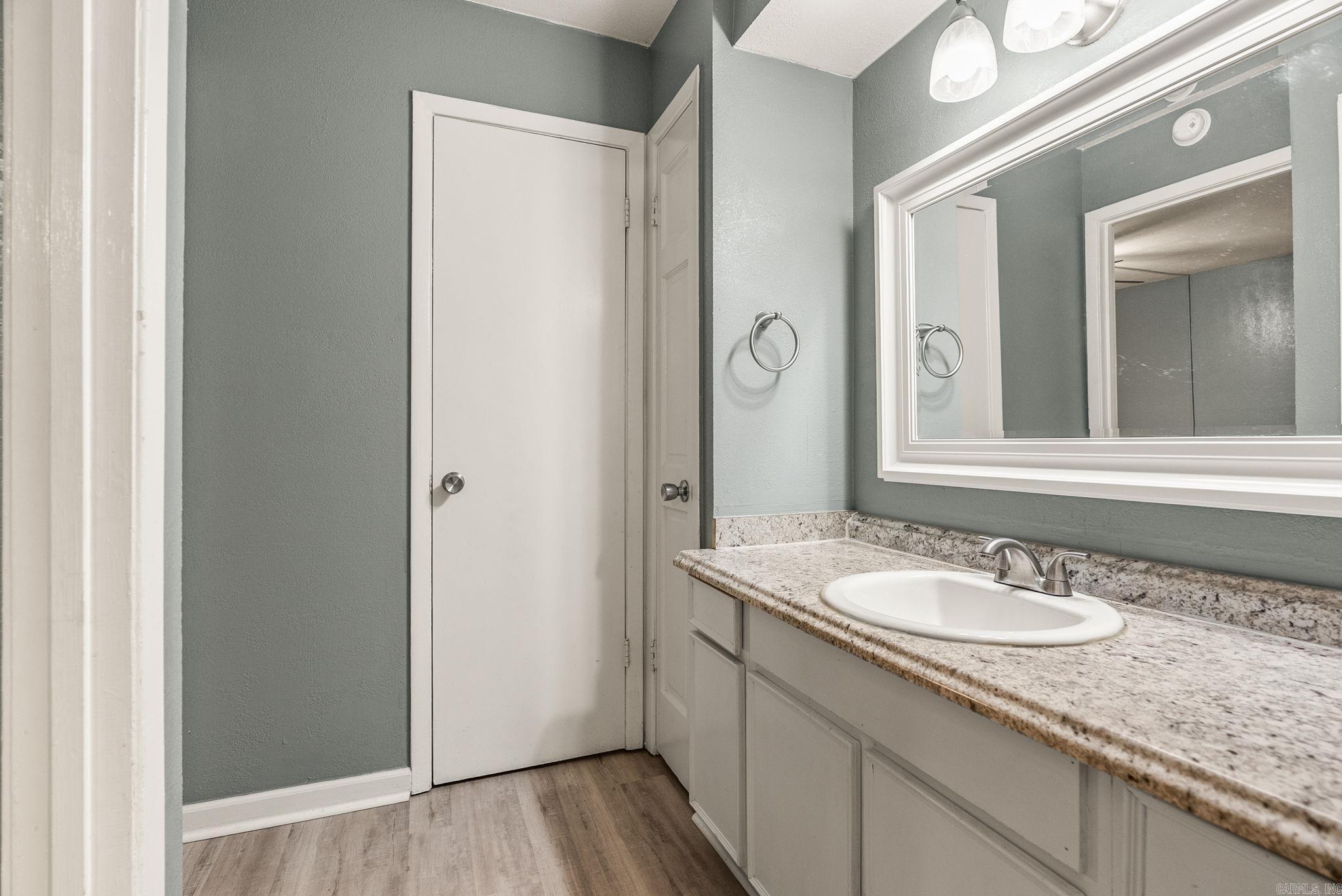 5719 B  Little Rock, AR