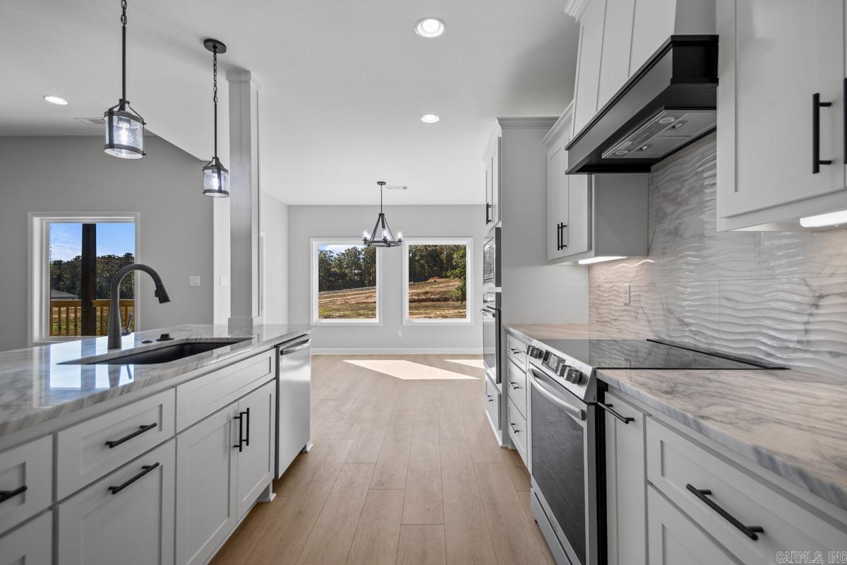 1001 Duke  Bauxite, AR