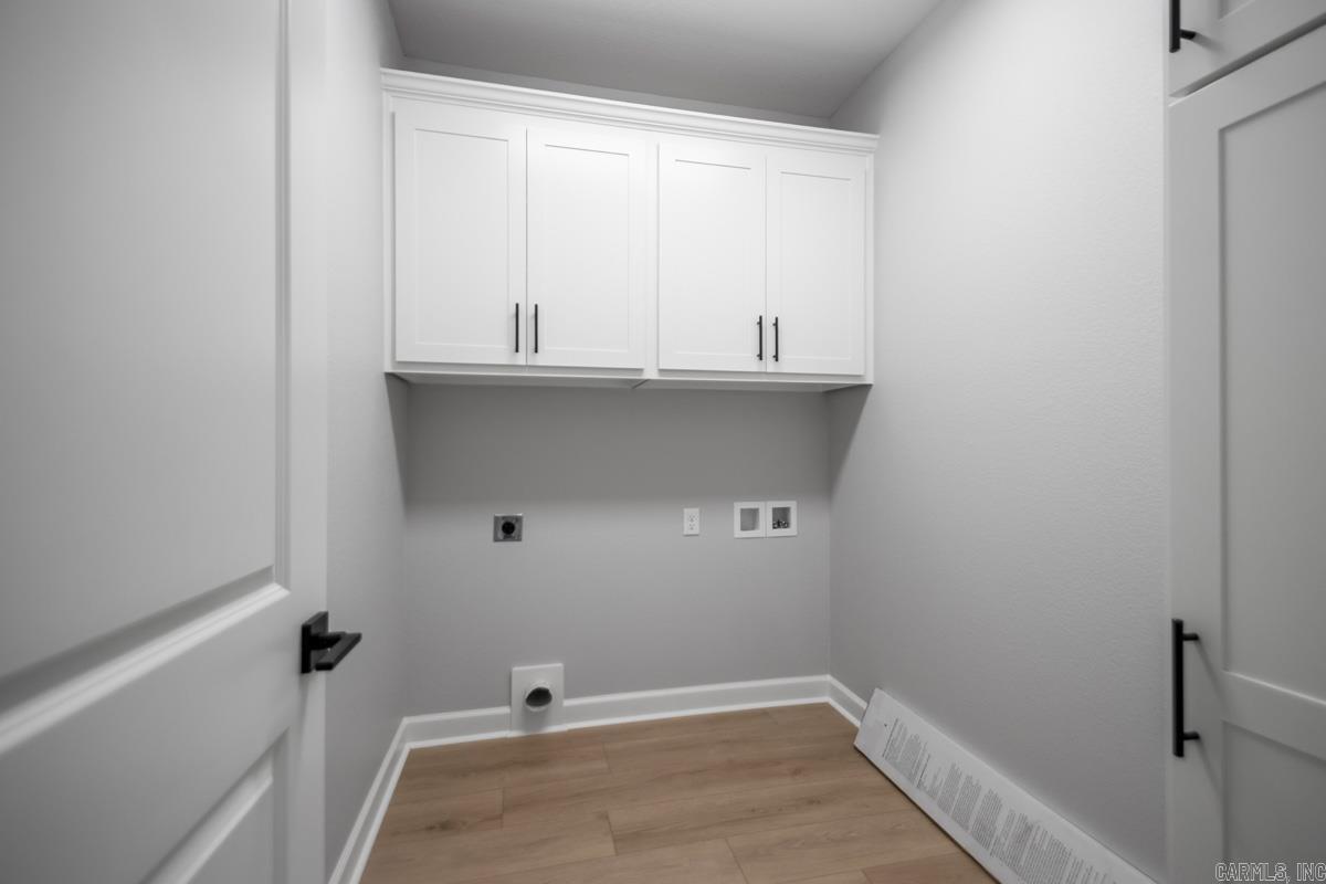 1001 Duke  Bauxite, AR