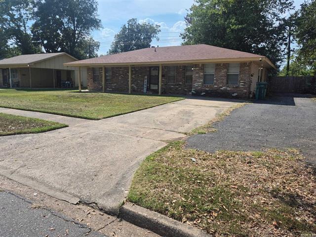 1302  BRENTWOOD  Pine Bluff, AR