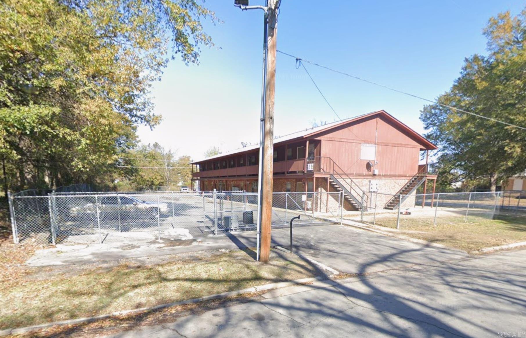 1020 S Linden  Pine Bluff, AR