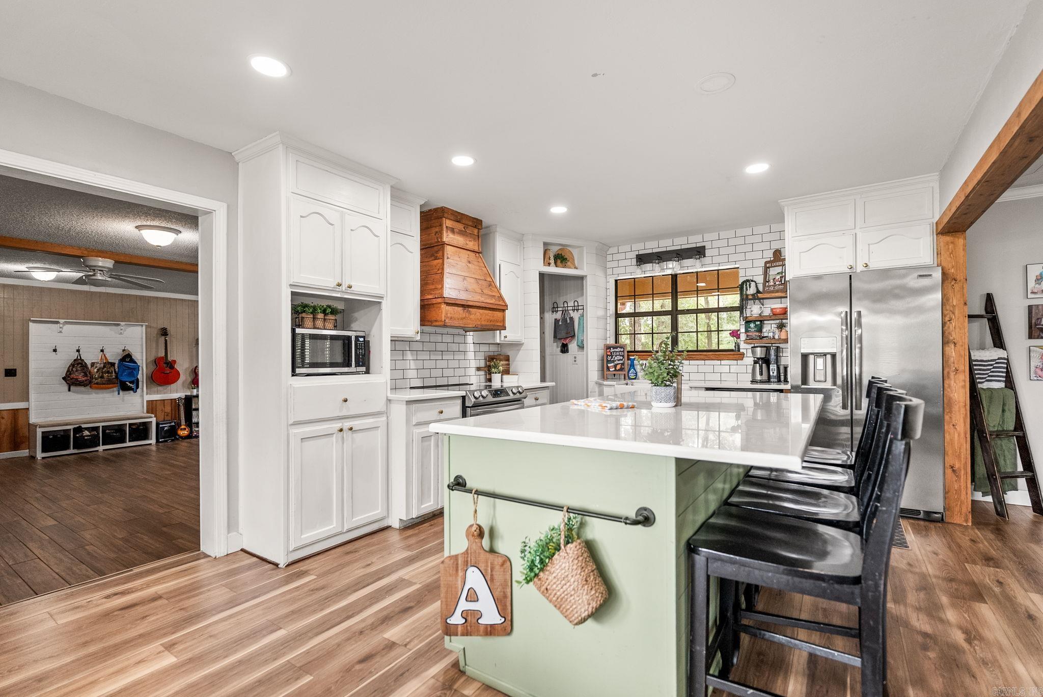 885 Mt Carmel  Cabot, AR