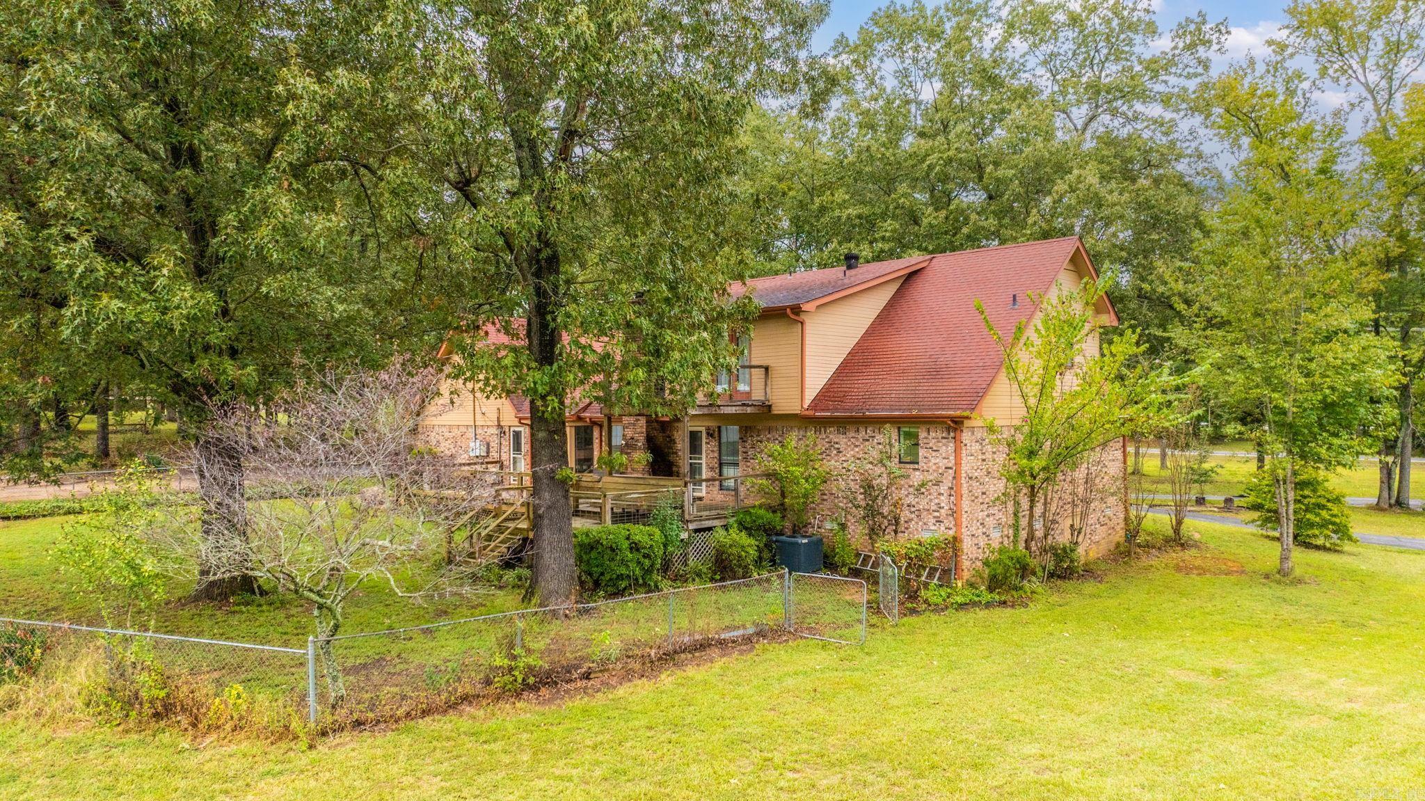 885 Mt Carmel  Cabot, AR