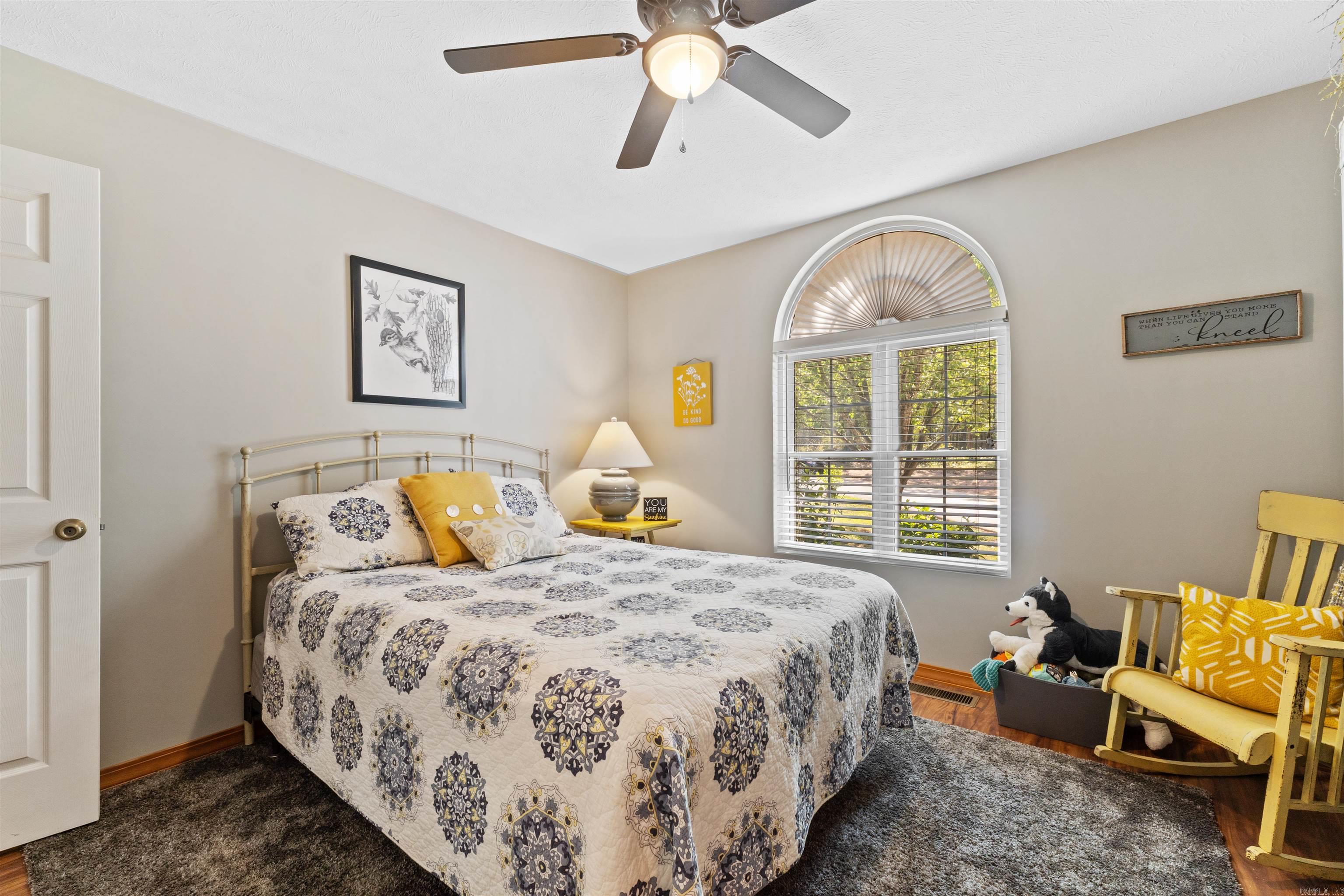 60 Red Fox  Greers Ferry, AR