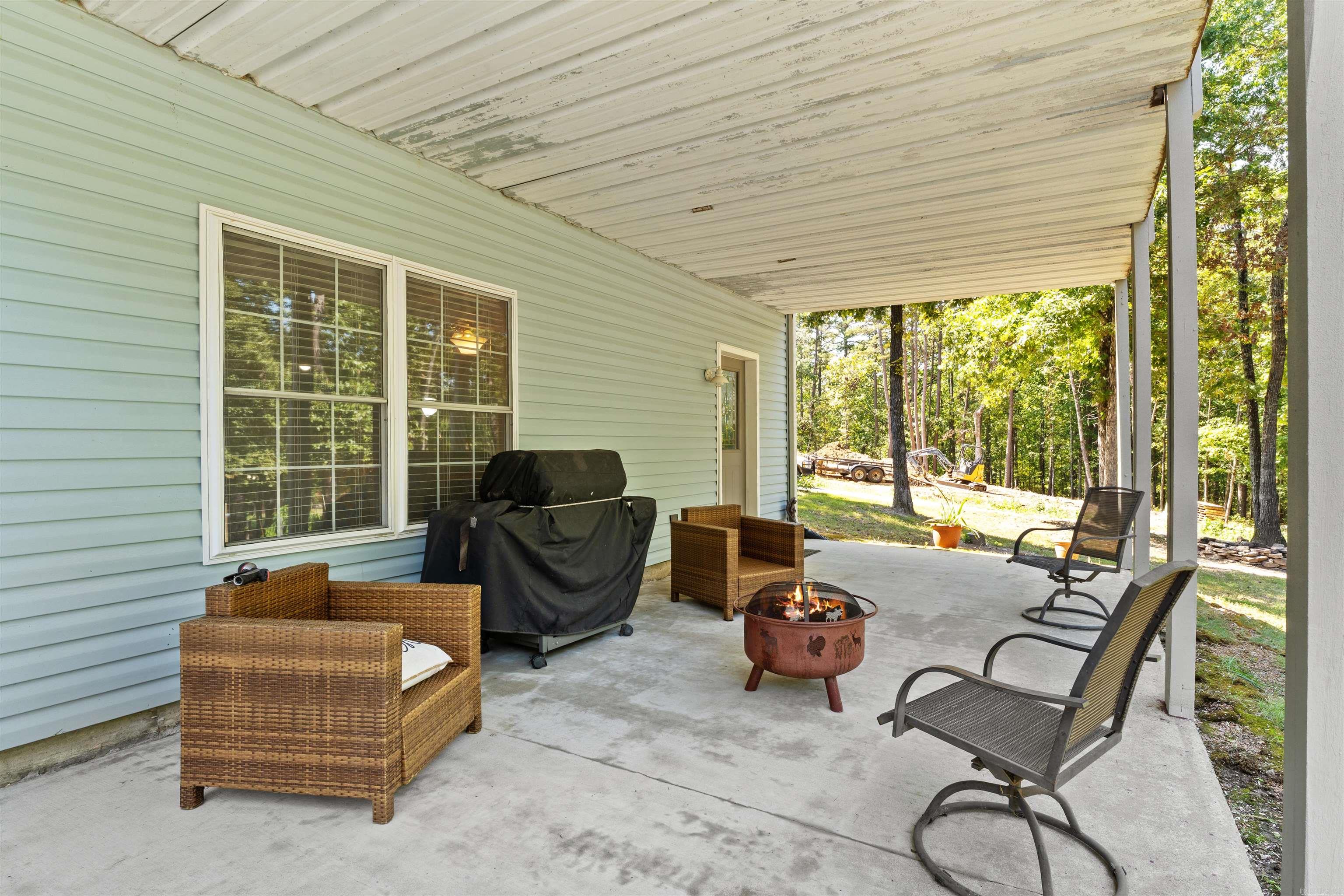 60 Red Fox  Greers Ferry, AR