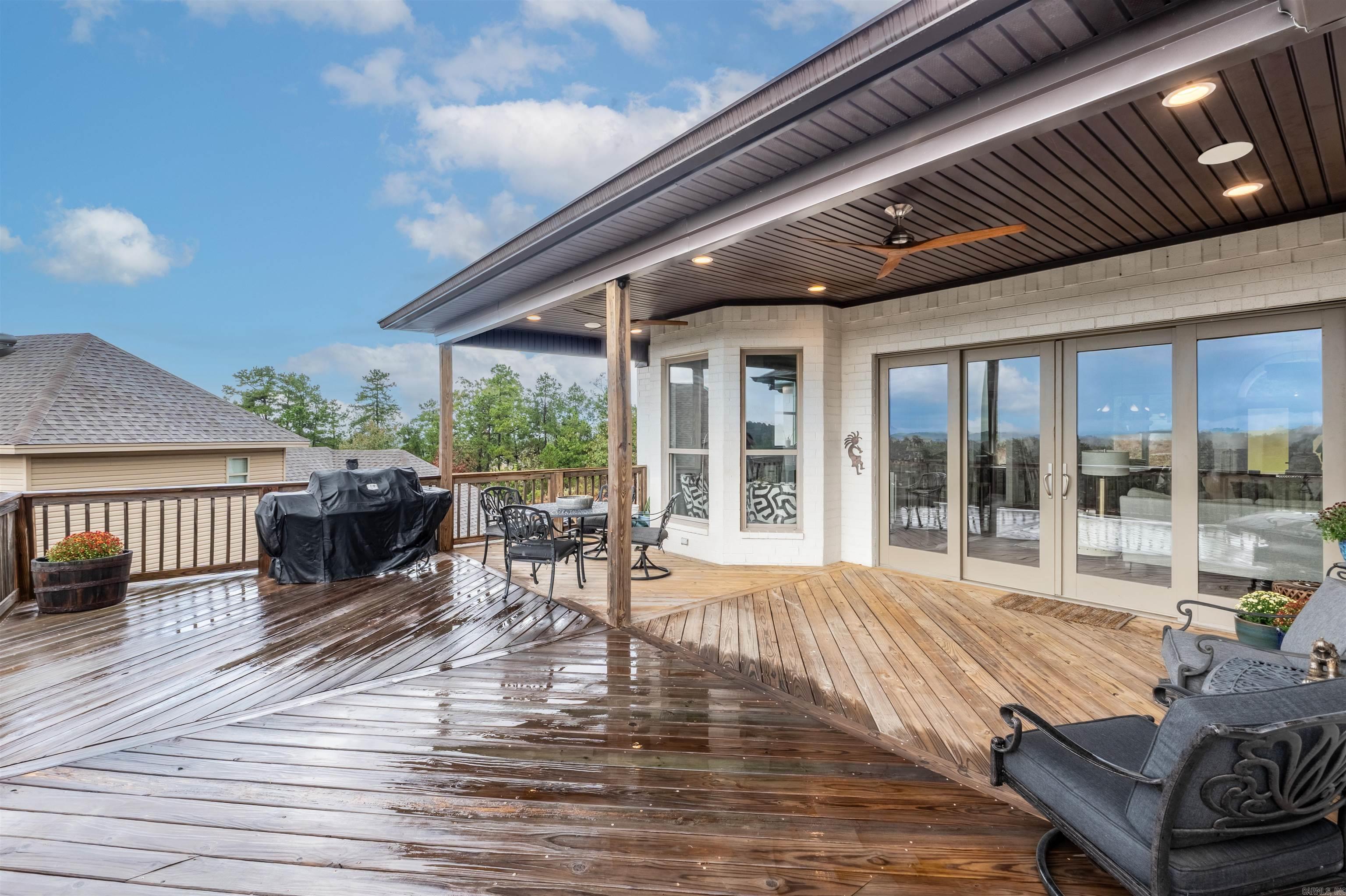 105 Riverview Dr.  Maumelle, AR