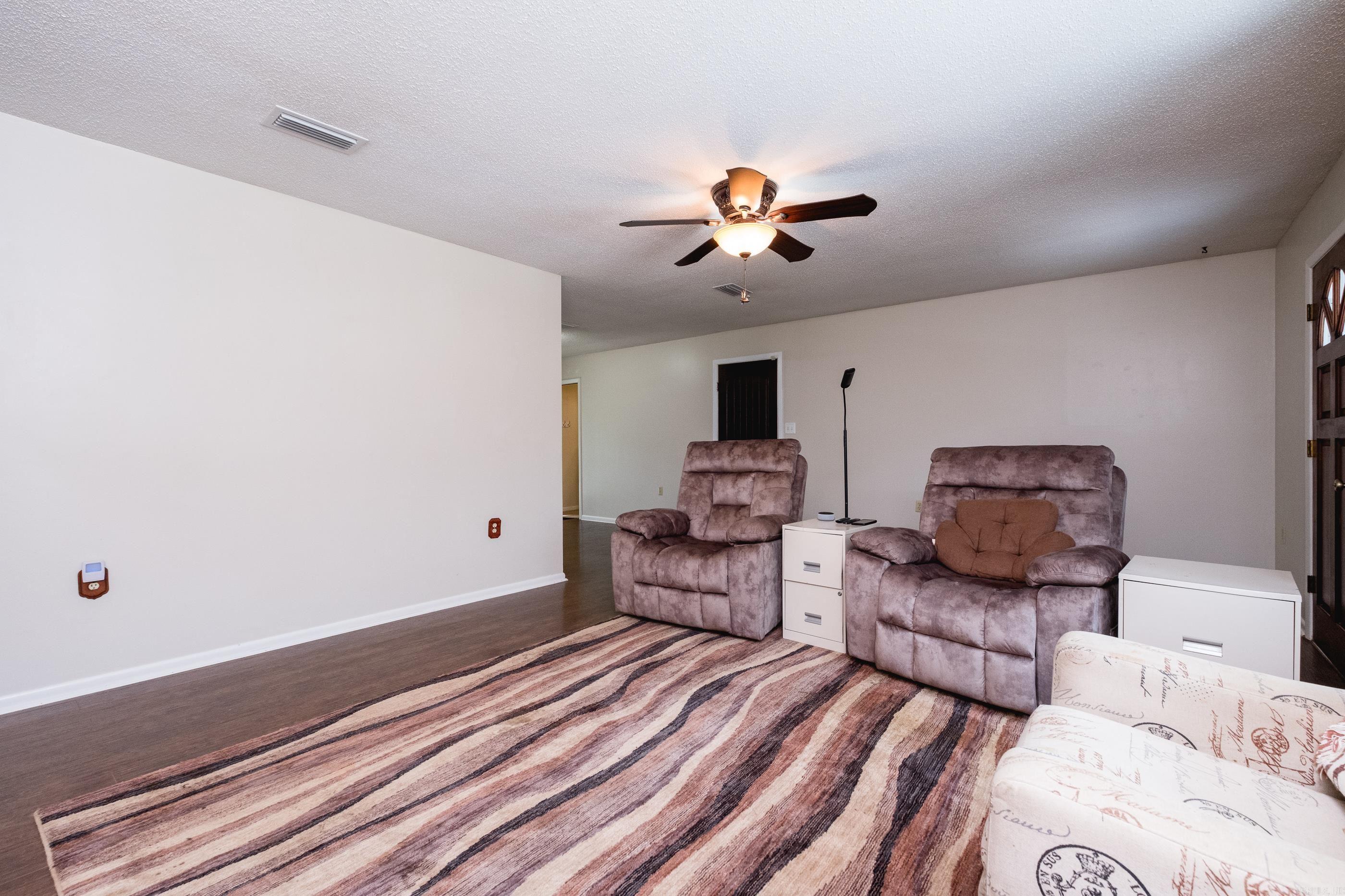 22125 Colonel Glenn  Little Rock, AR