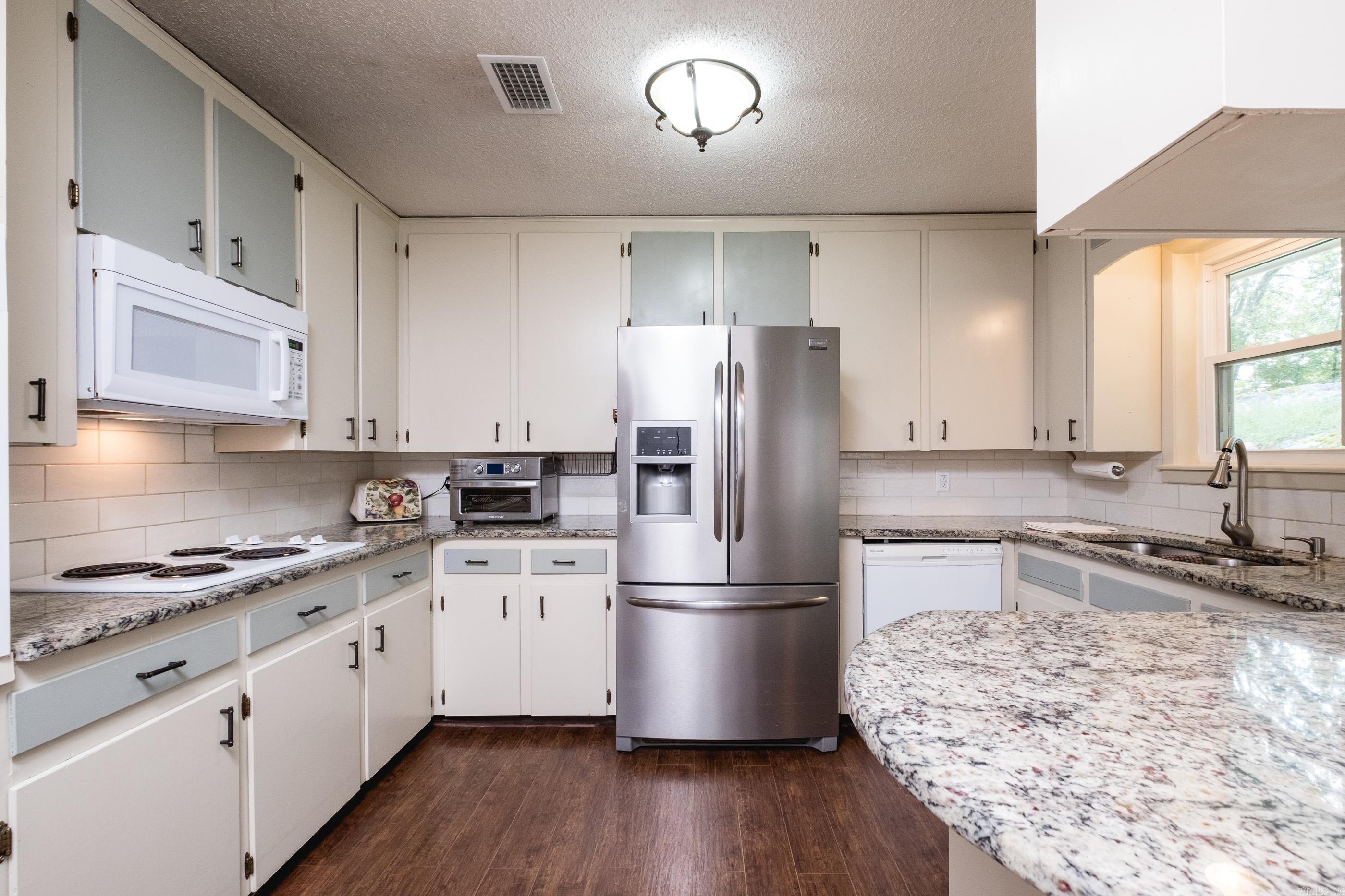 22125 Colonel Glenn  Little Rock, AR