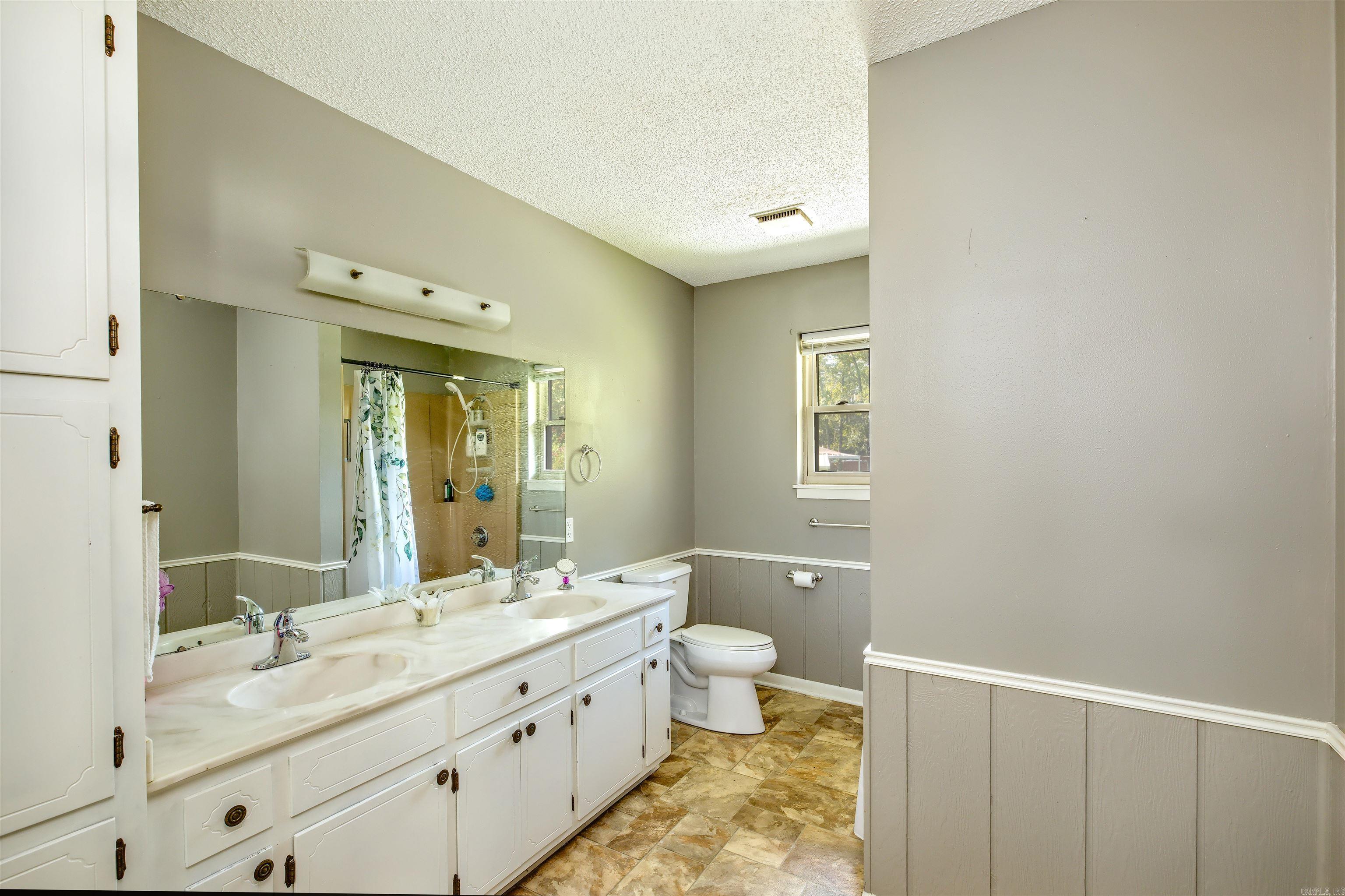 410 Rolling Hills  White Hall, AR