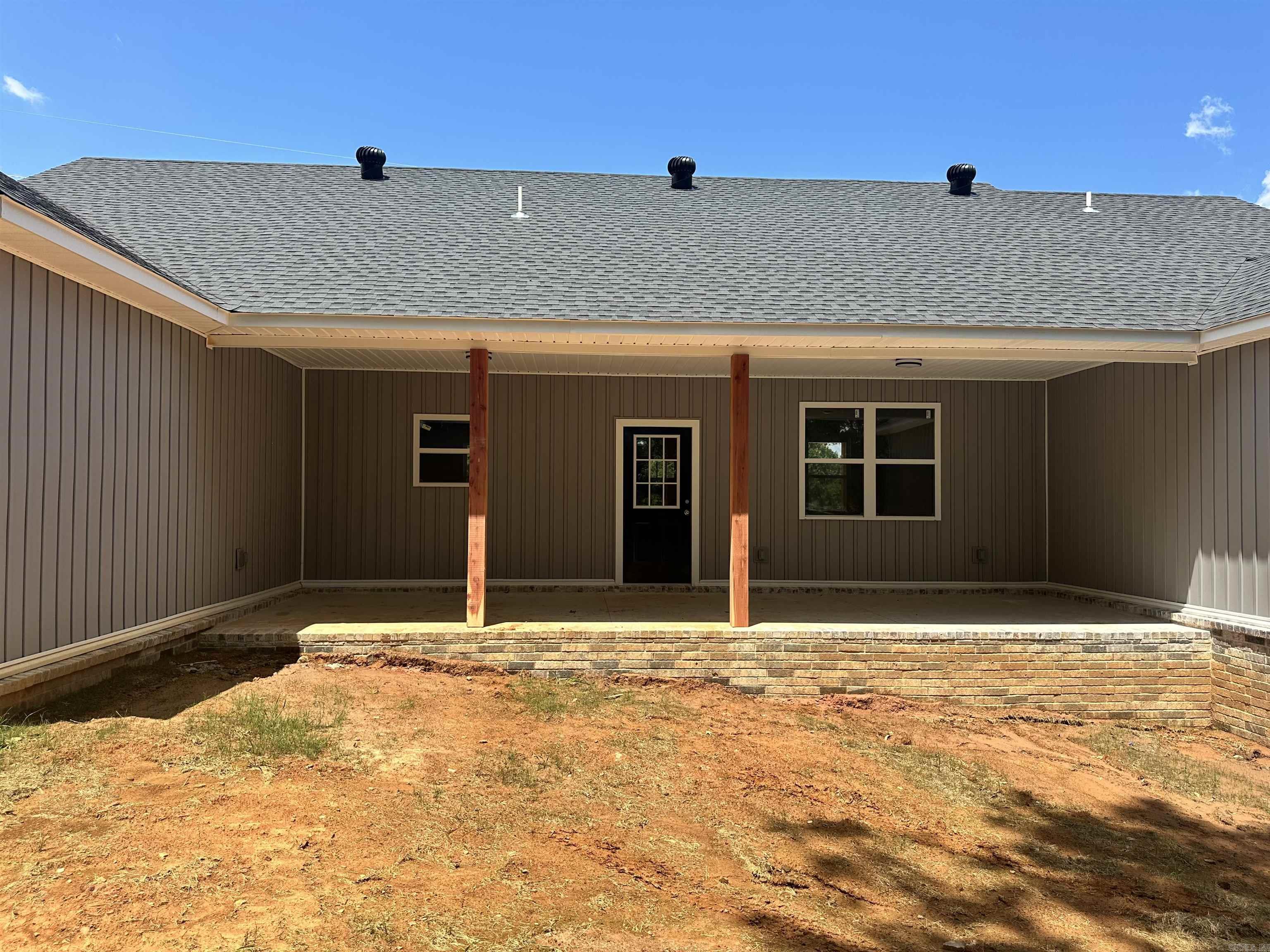1140 E Gum St  Russellville, AR