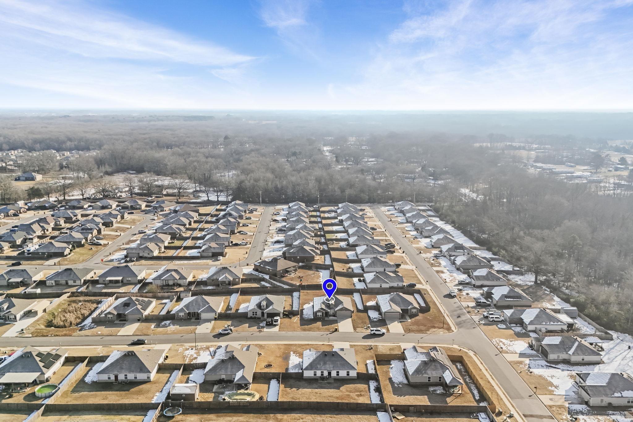 12 N Saunder  Austin, AR