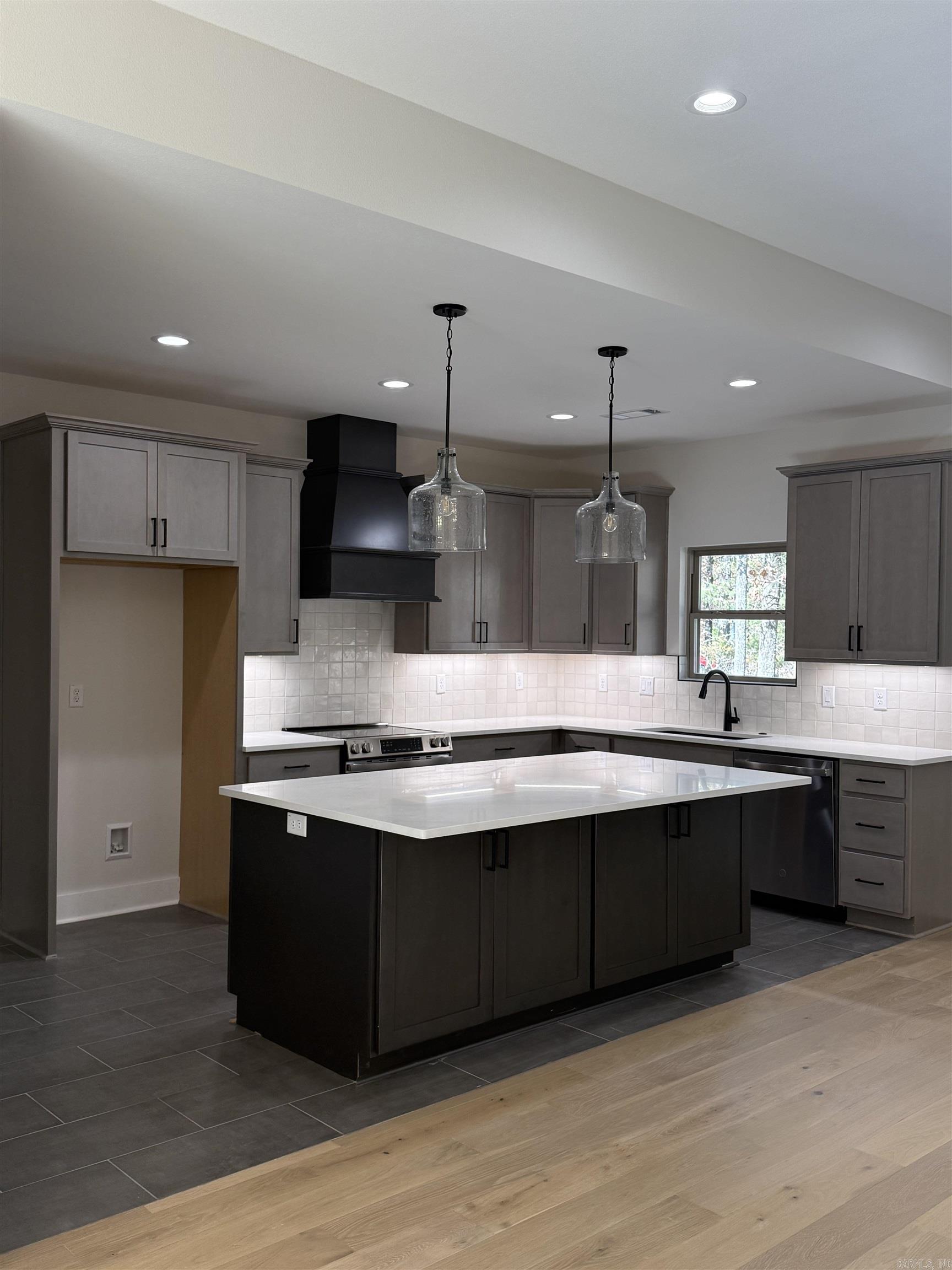 3 Promesa Lane  Fountain Lake, AR