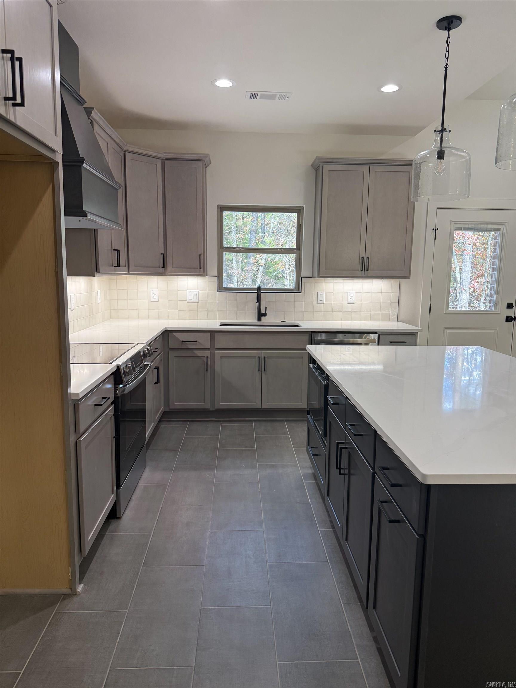 3 Promesa Lane  Fountain Lake, AR