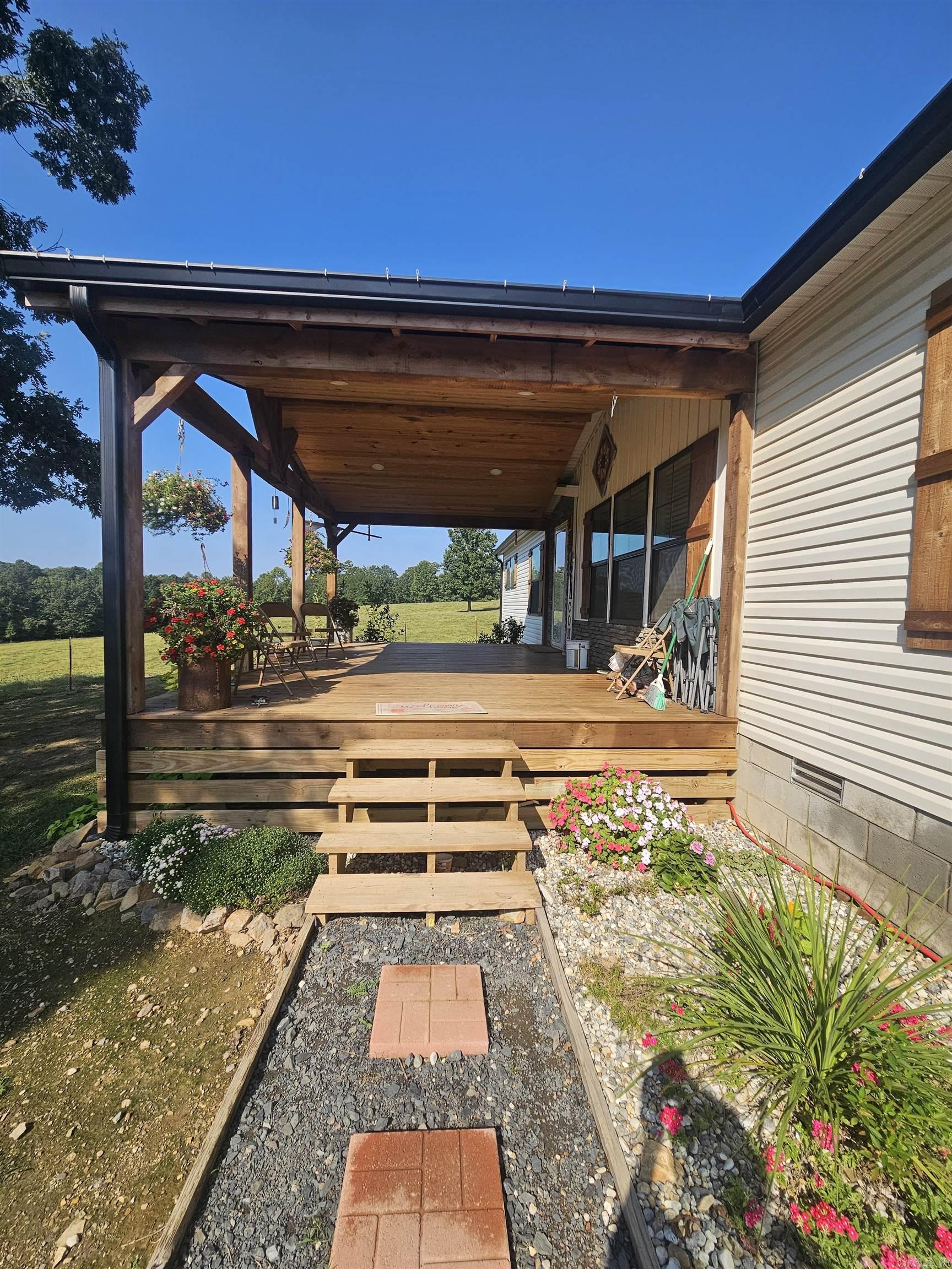 665 Hwy 246  Umpire, AR