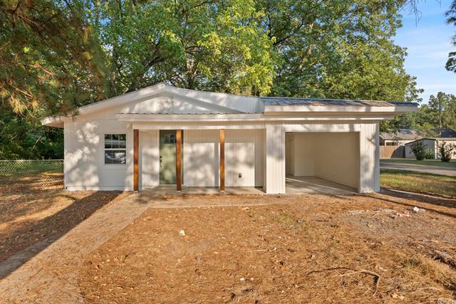 2412  Linwood  Newport, AR