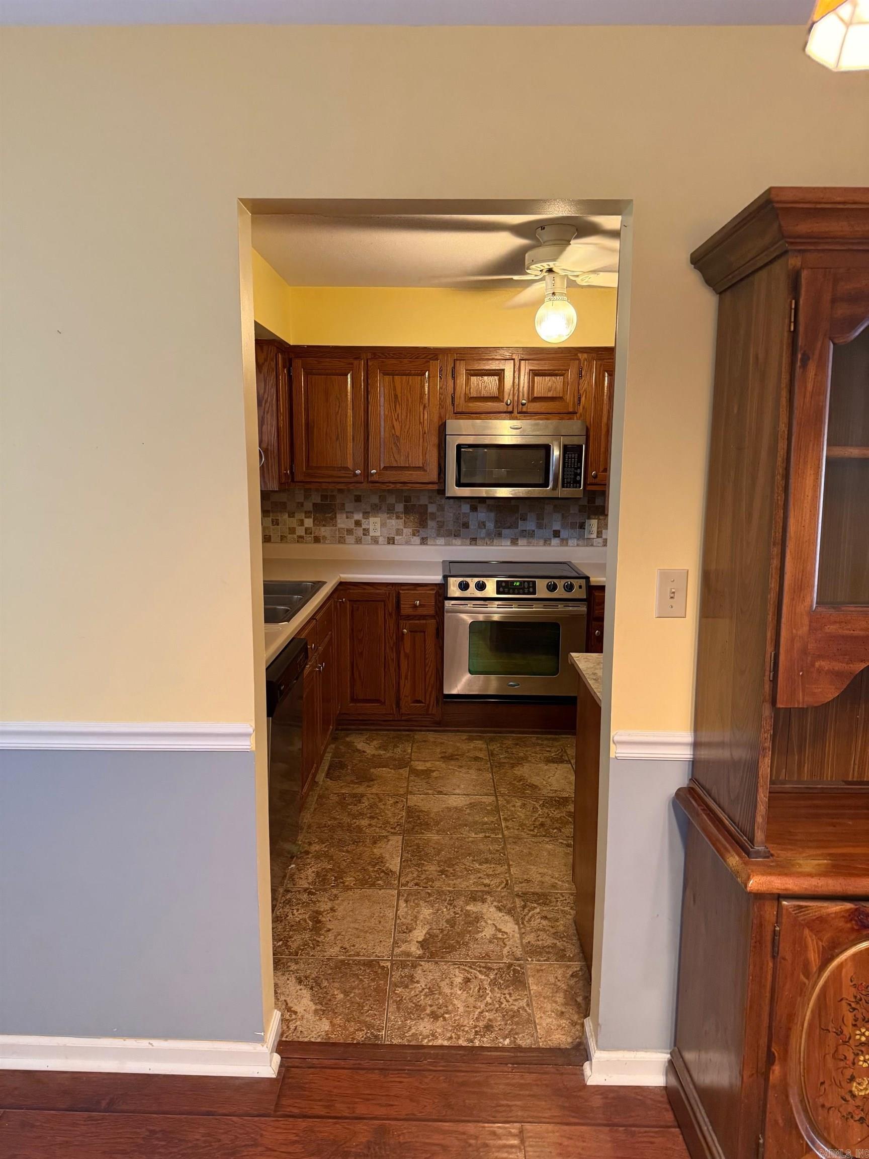 1007 S 11th  Paragould, AR