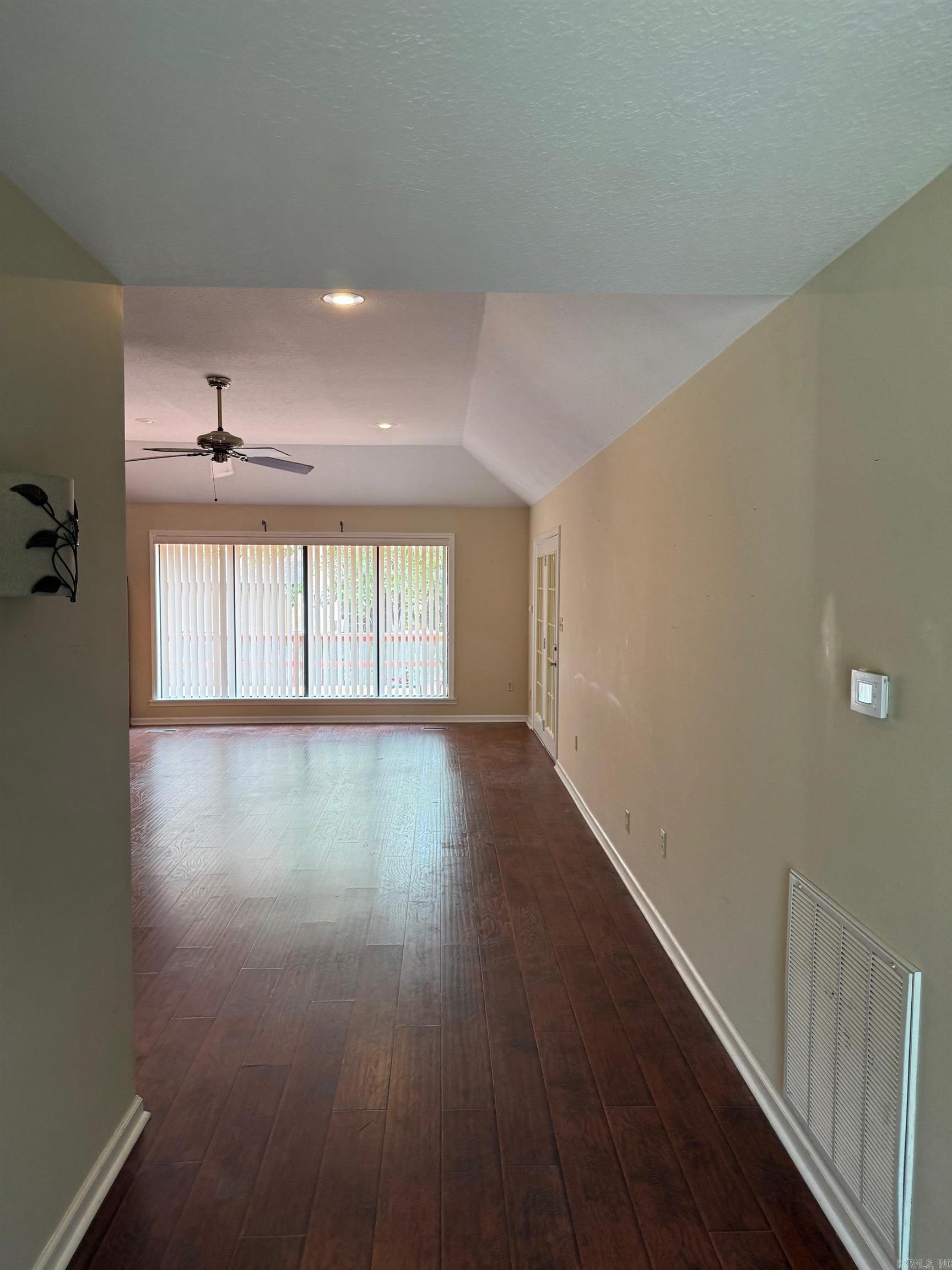 1007 S 11th  Paragould, AR