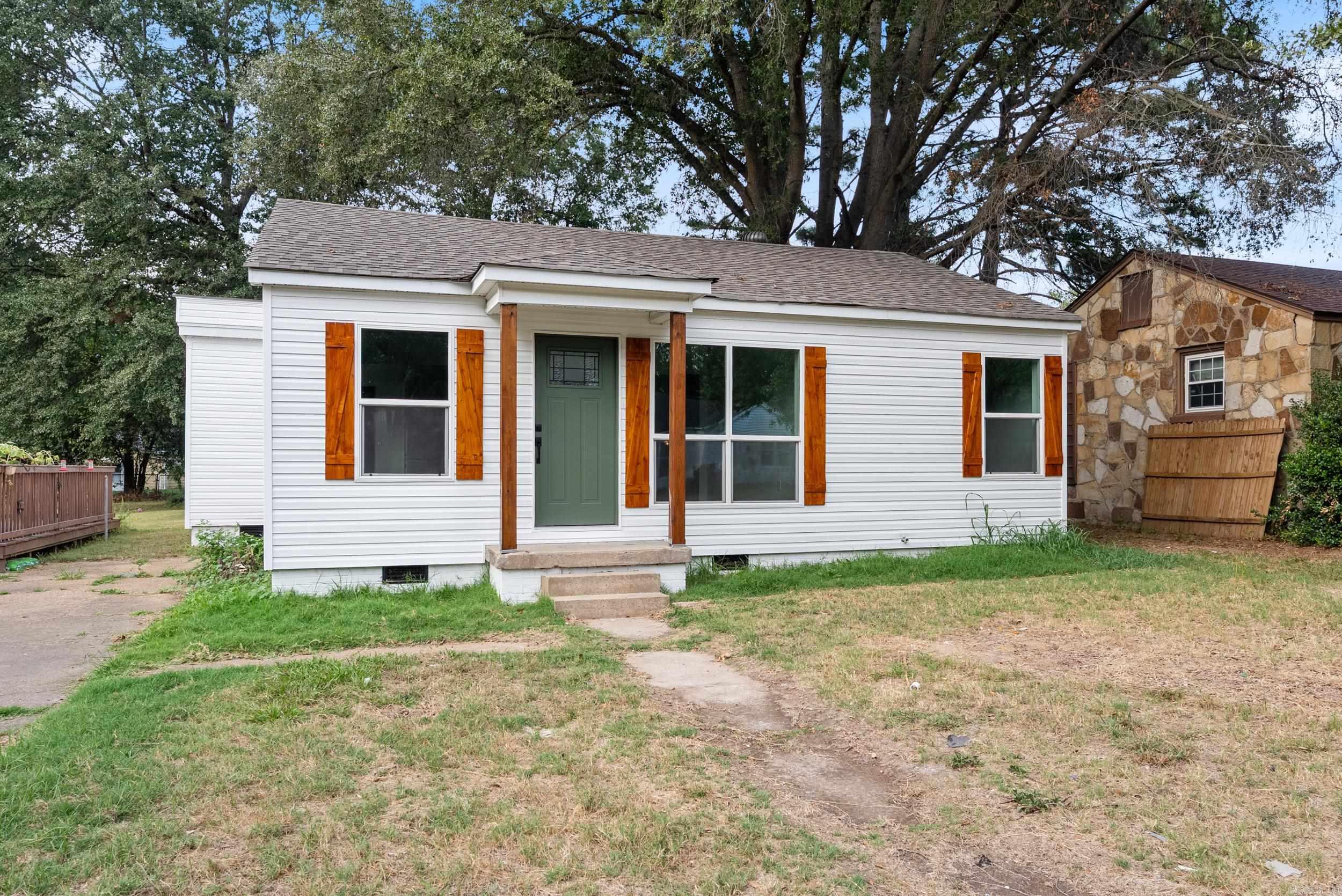 721 McLain  Newport, AR