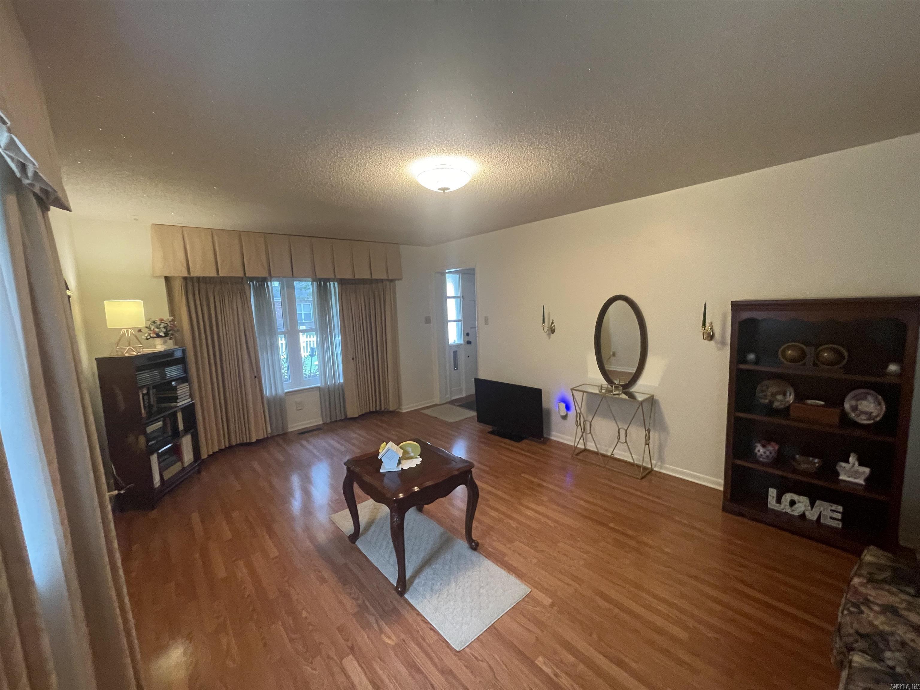 19 McGovern Drive  Little Rock, AR