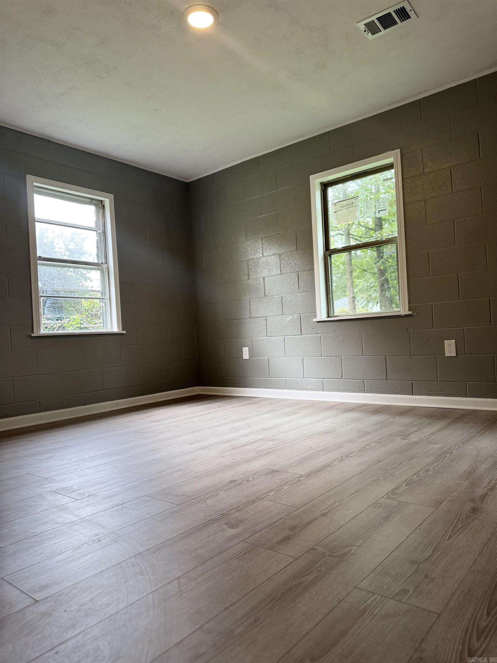 1402 Forrest  Searcy, AR