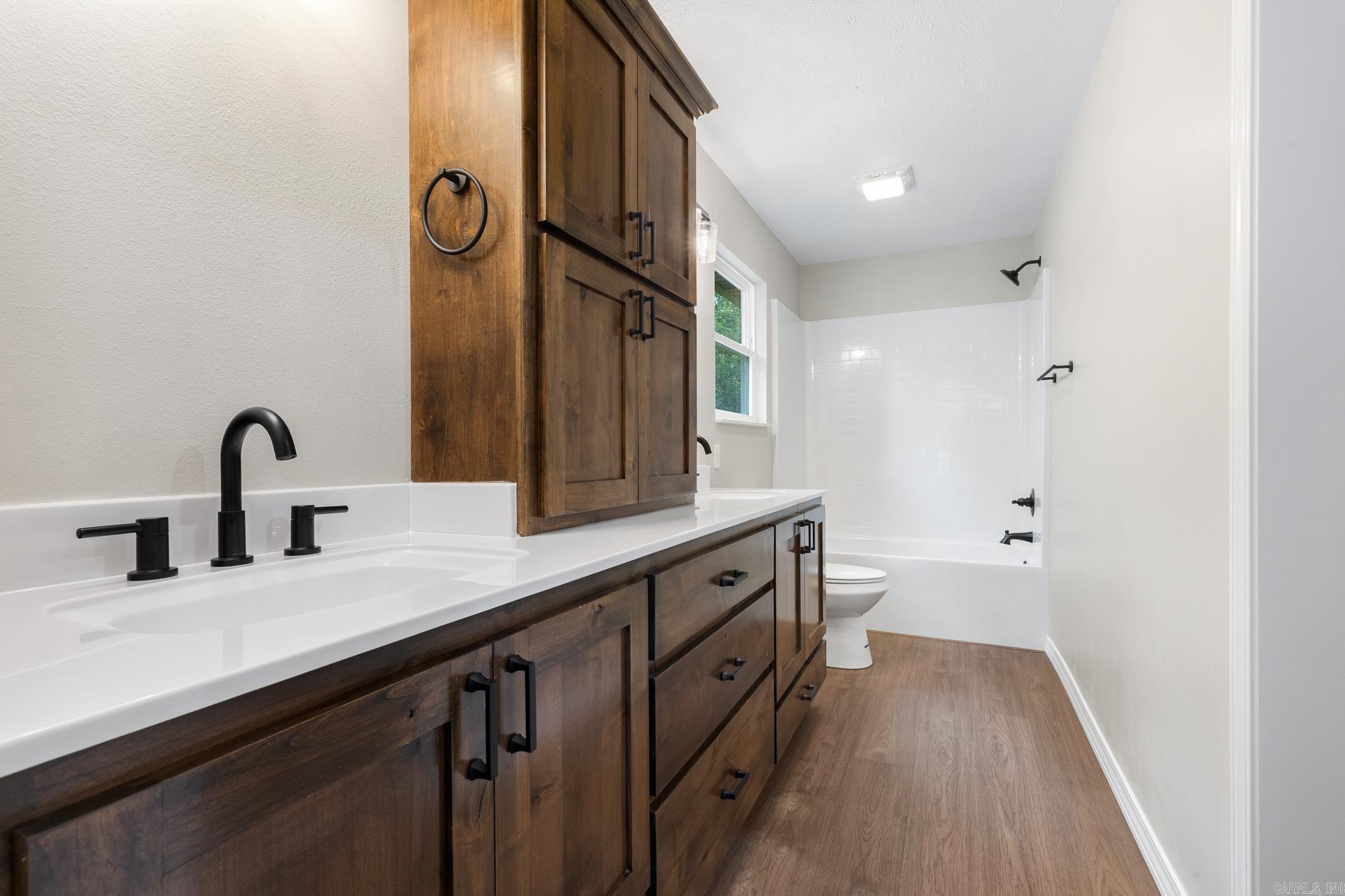 6010 Oak Leaf  Harrison, AR
