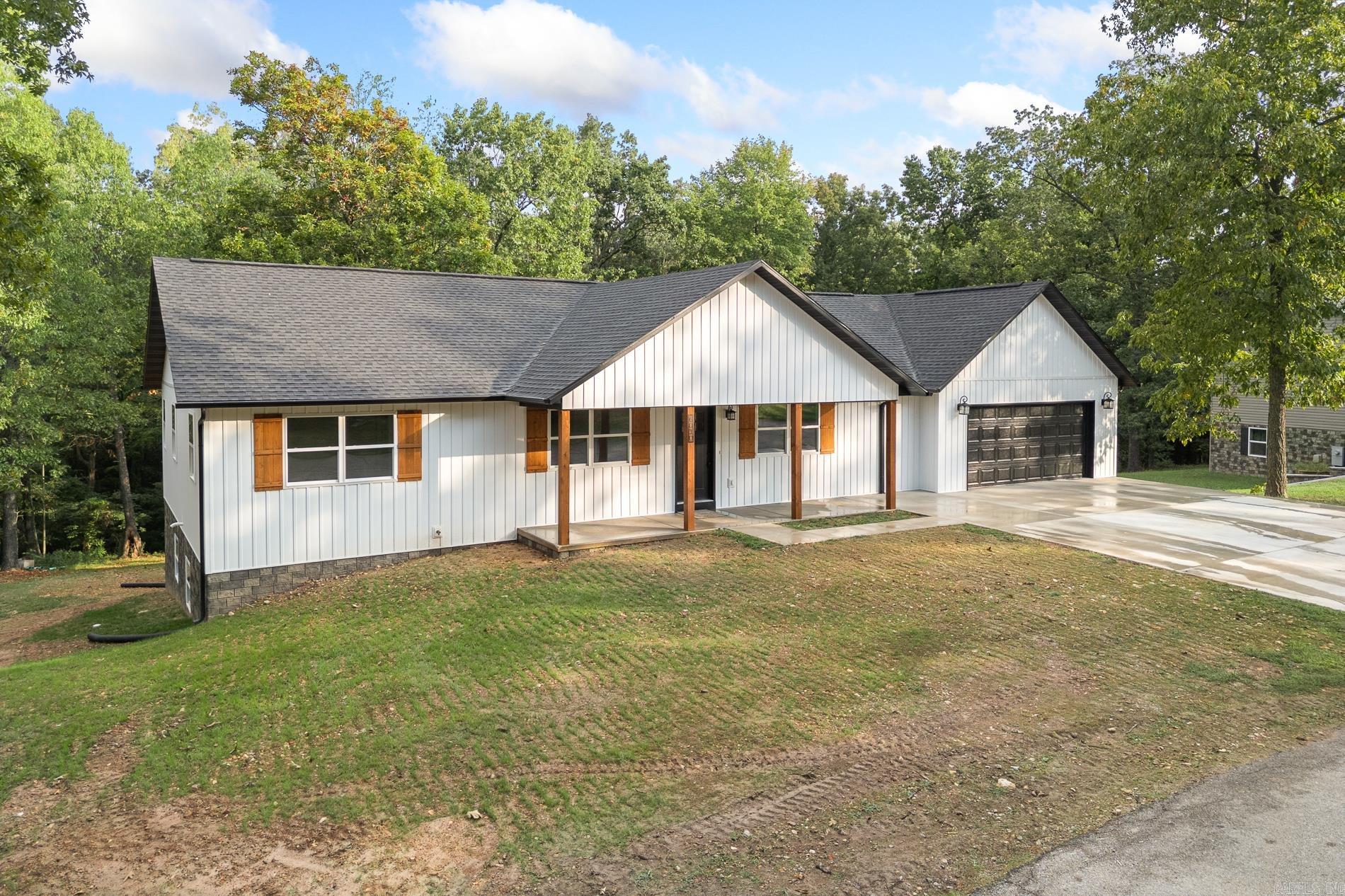 6010 Oak Leaf  Harrison, AR
