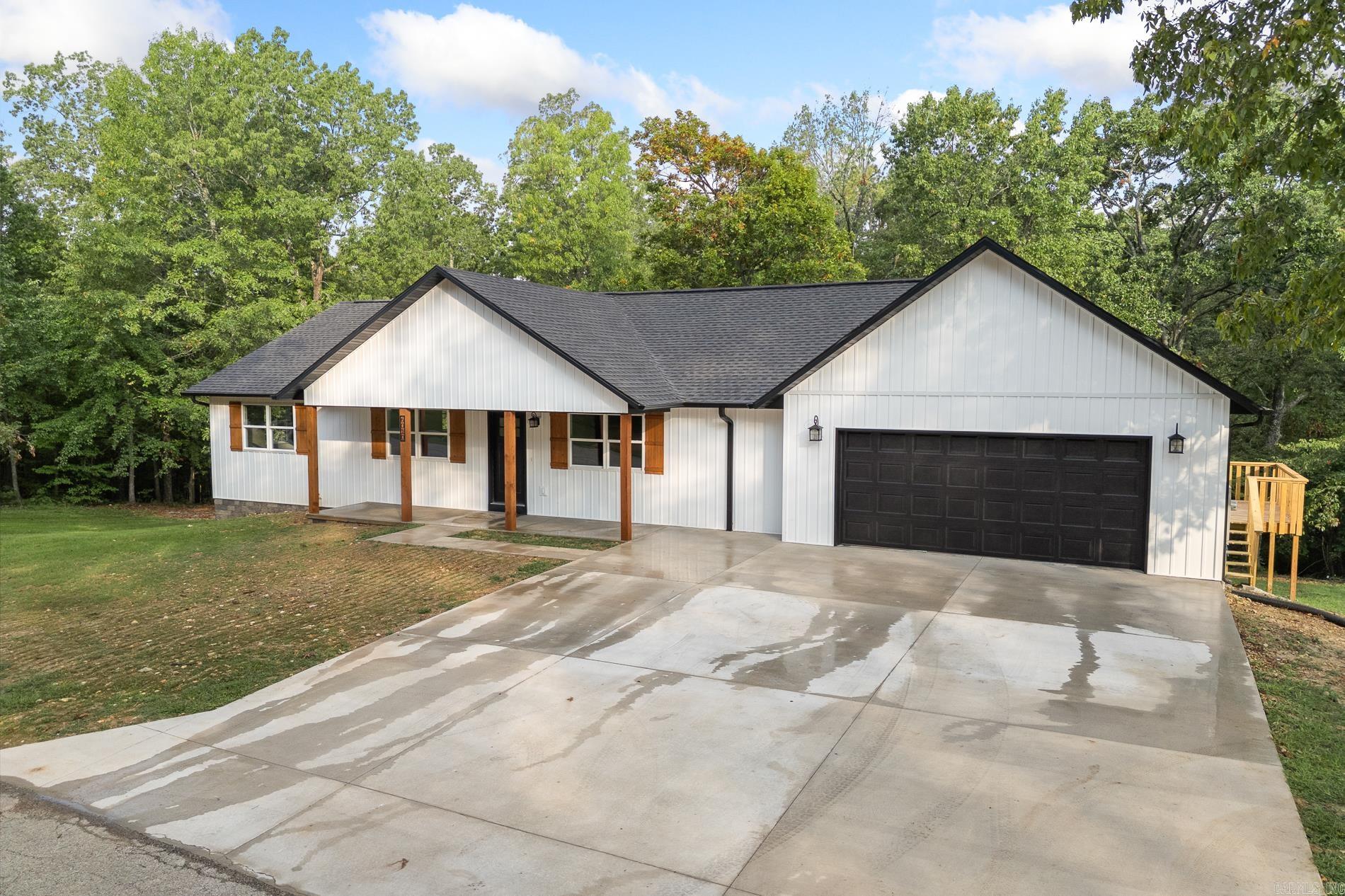 6010 Oak Leaf  Harrison, AR