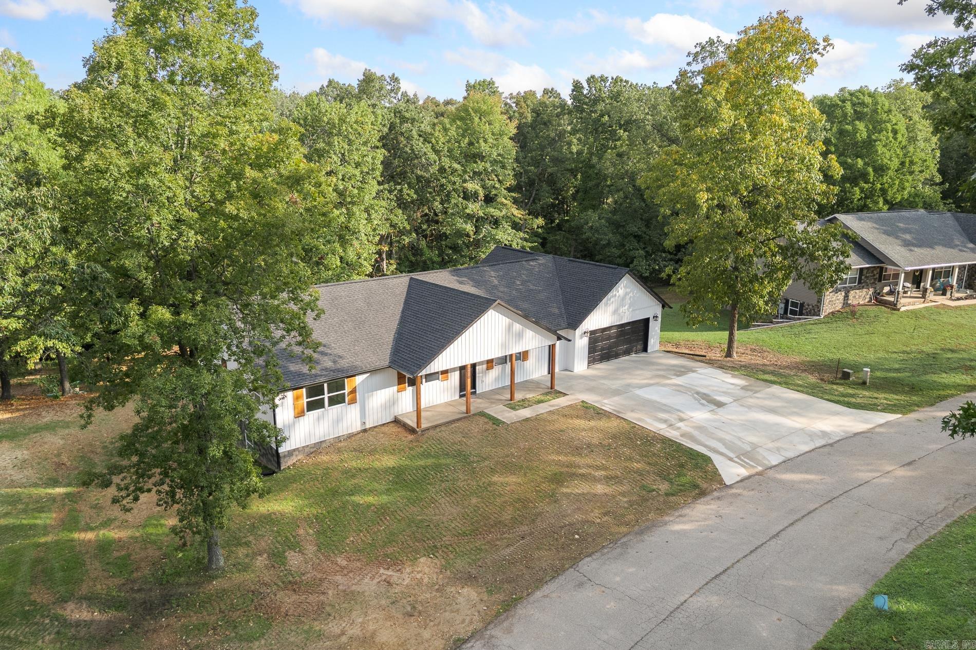 6010 Oak Leaf  Harrison, AR