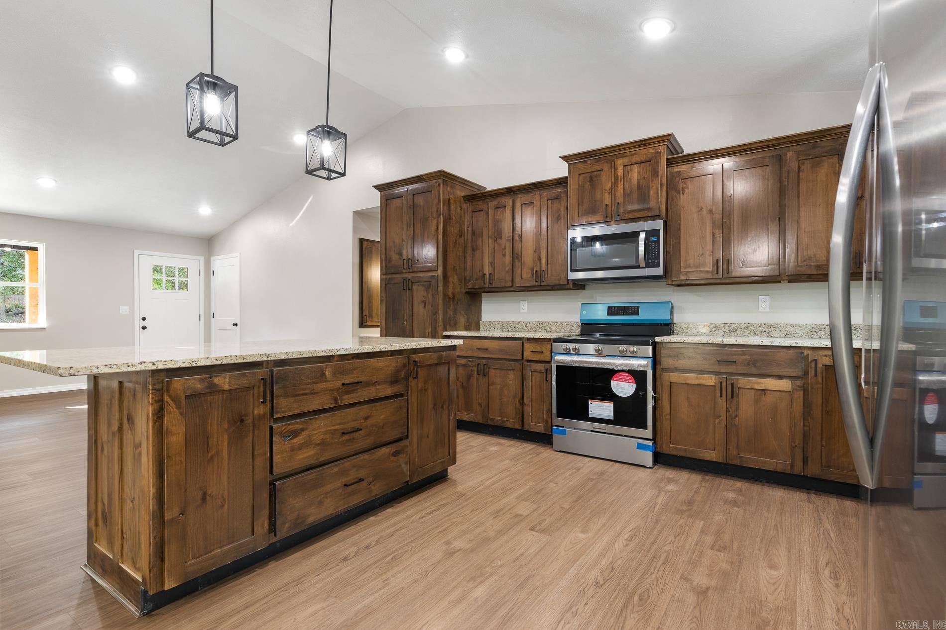 6010 Oak Leaf  Harrison, AR
