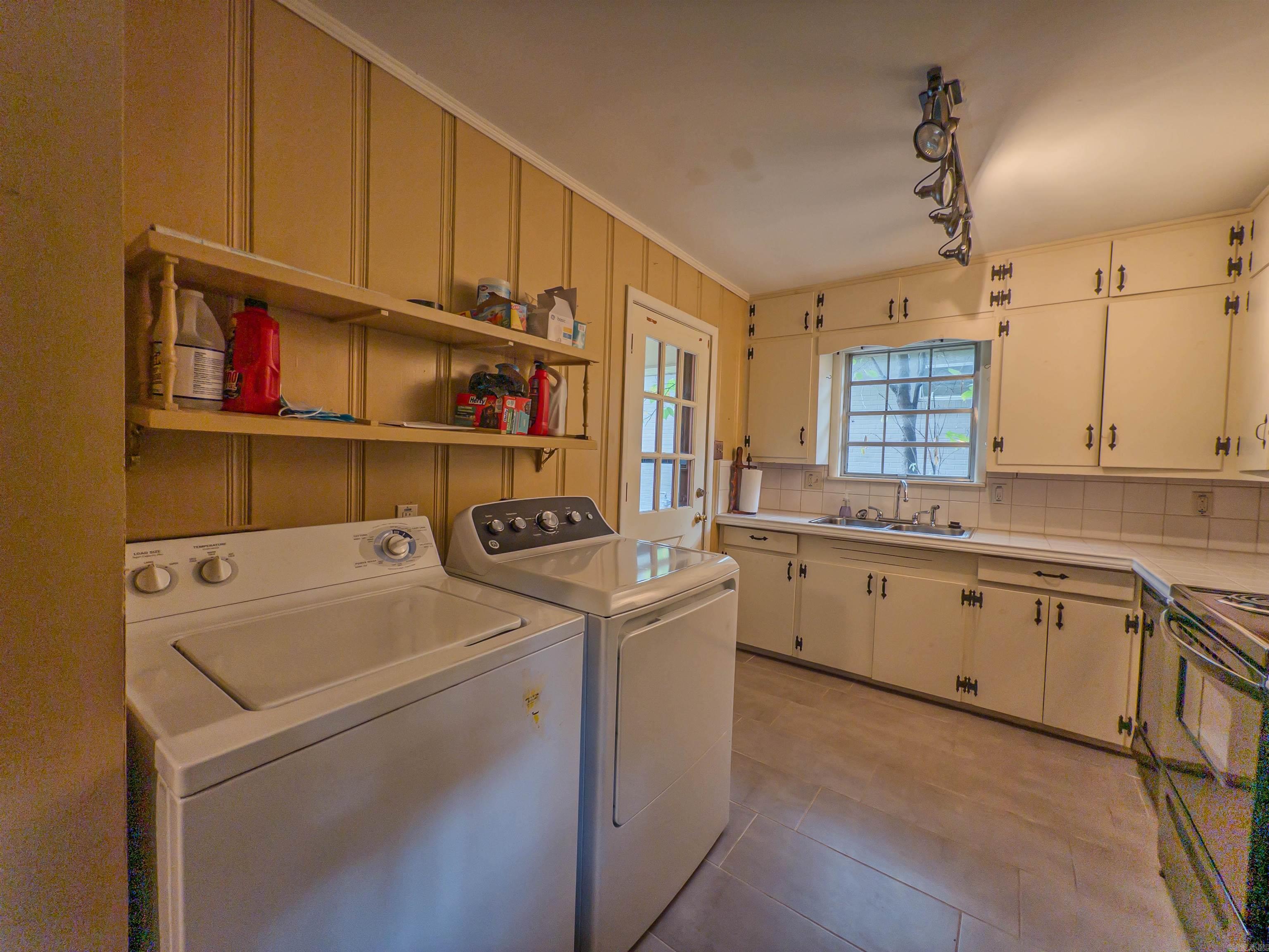 109 Schoolwood Ln  Cammack Village, AR