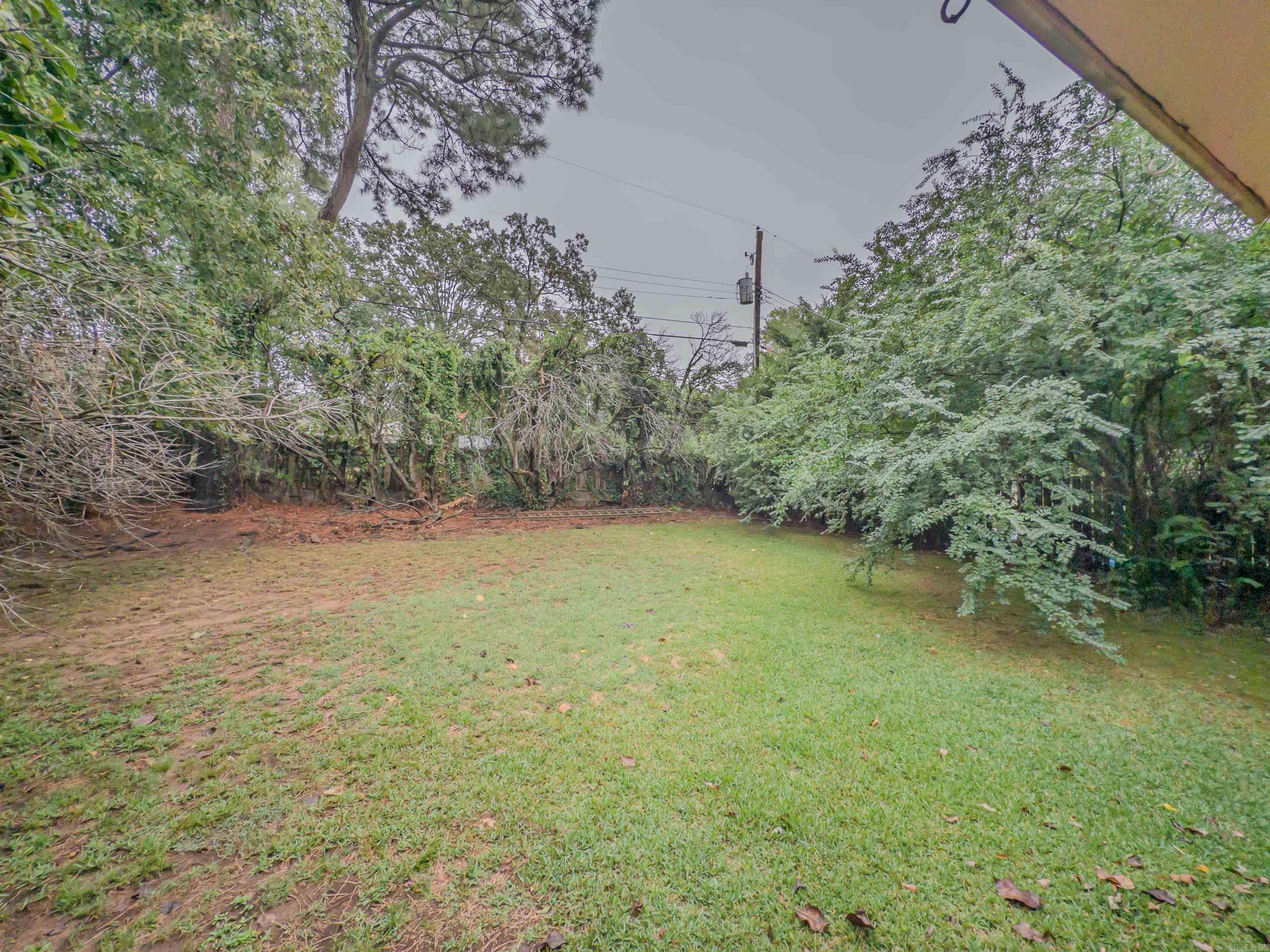 109 Schoolwood Ln  Cammack Village, AR