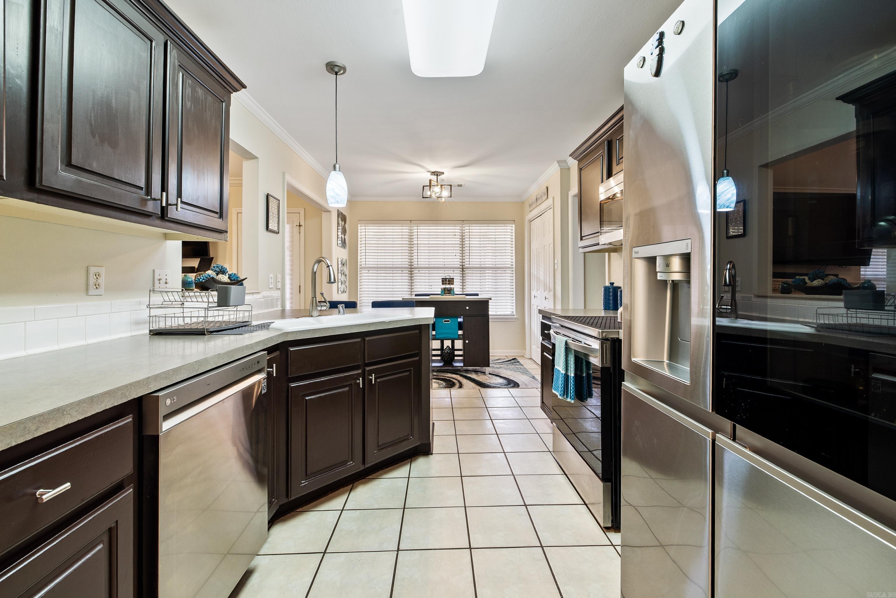 2509 Twin Oaks  Benton, AR
