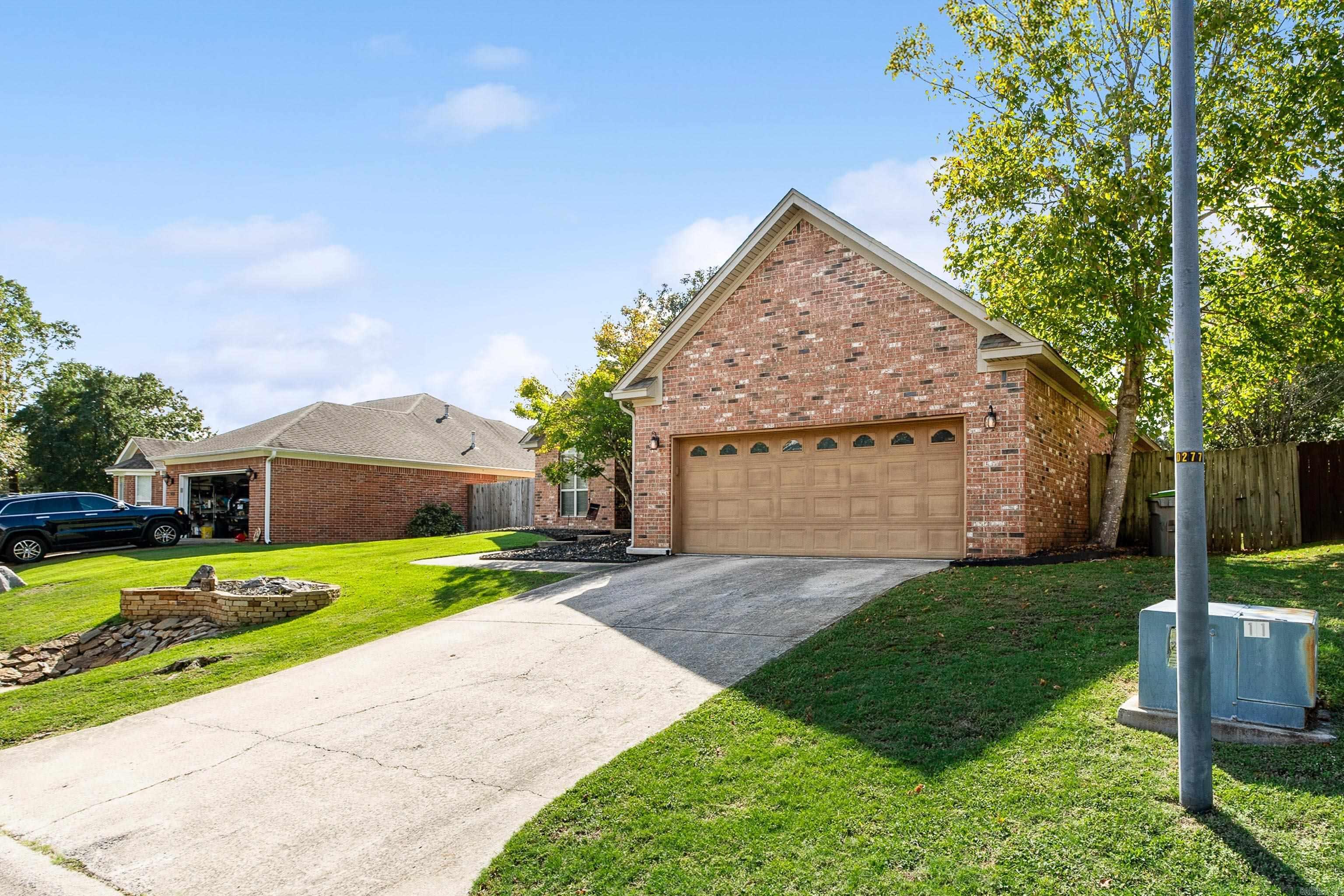 2509 Twin Oaks  Benton, AR