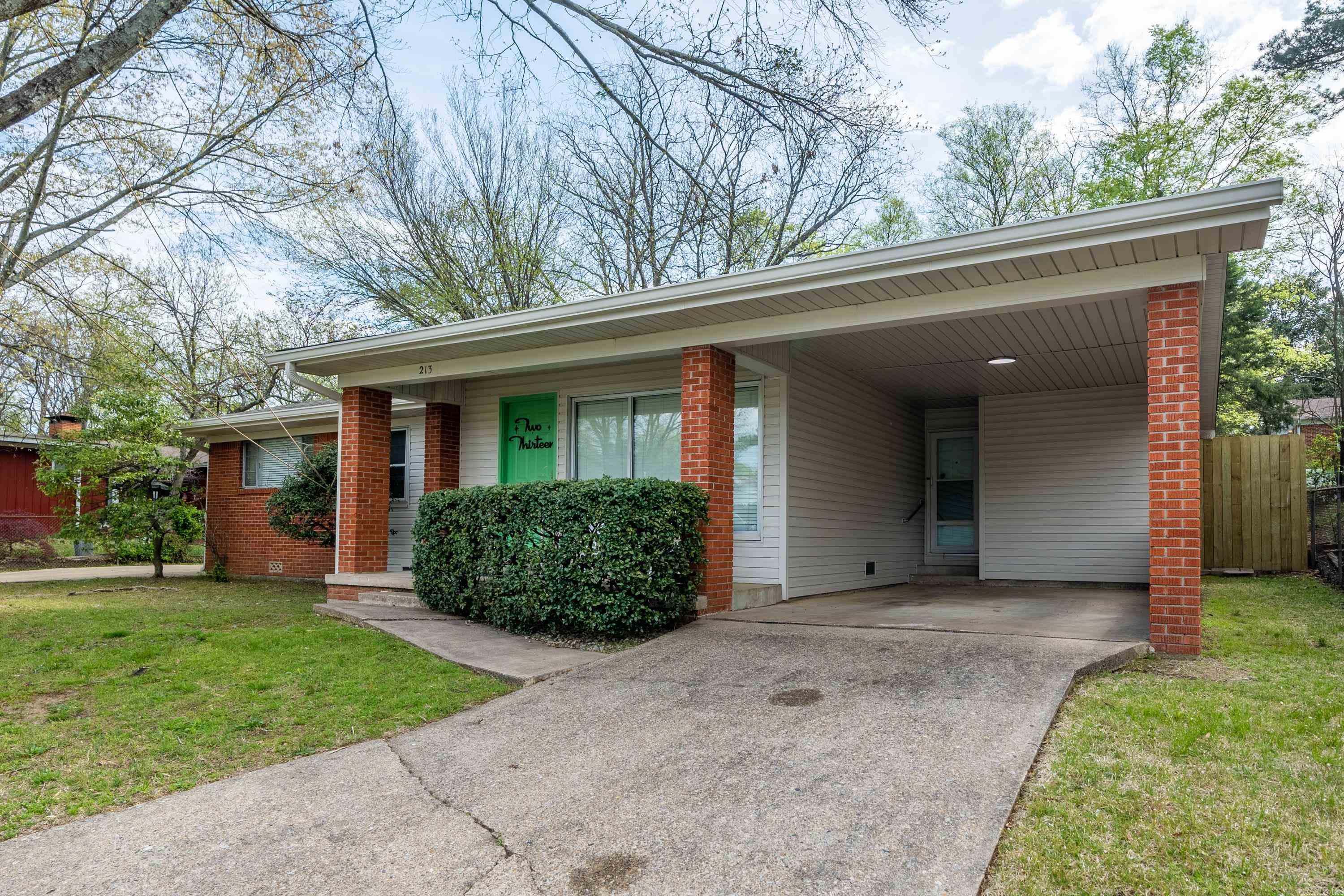 213 1St St  Hot Springs, AR