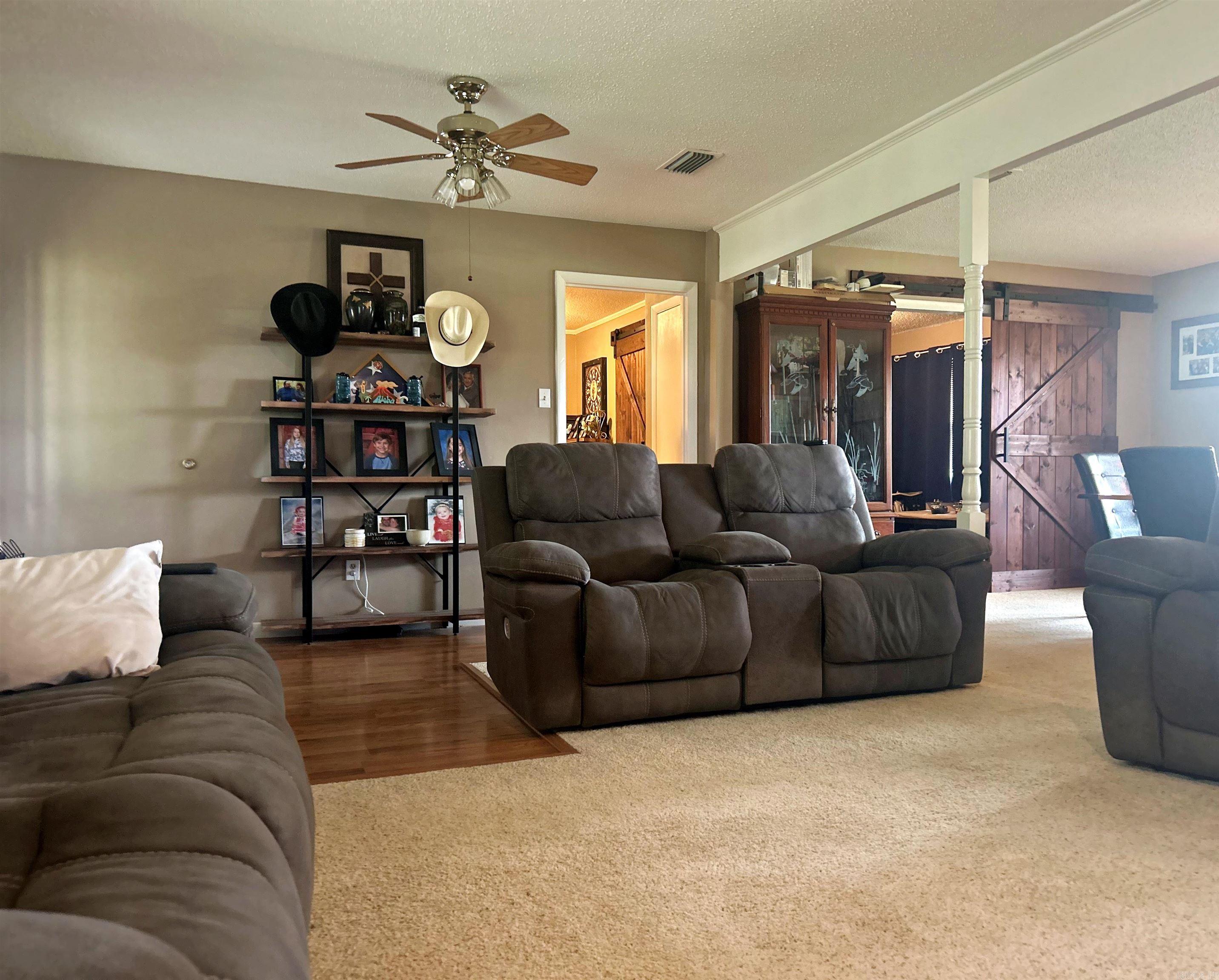 15582 84  Bismarck, AR