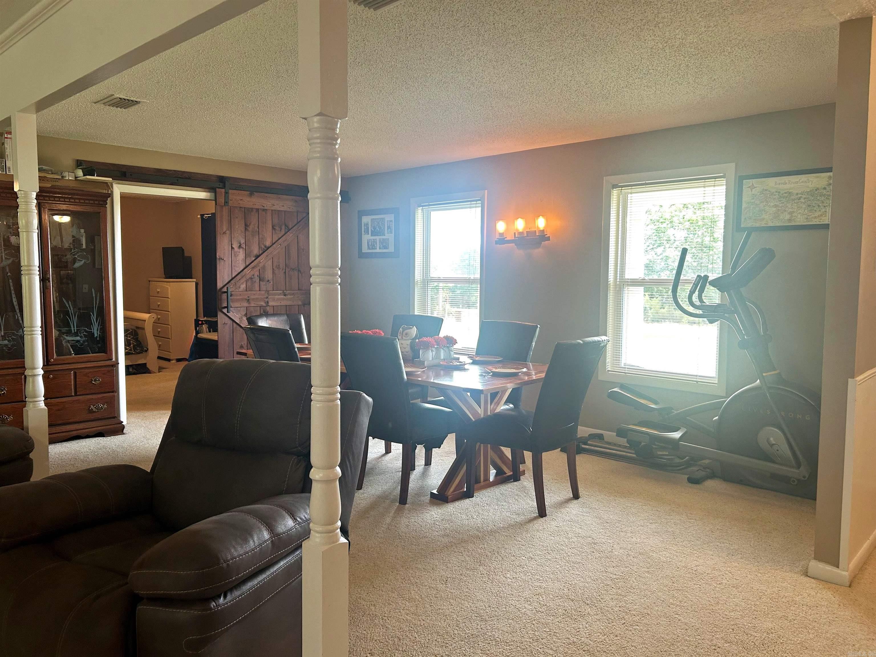 15582 84  Bismarck, AR