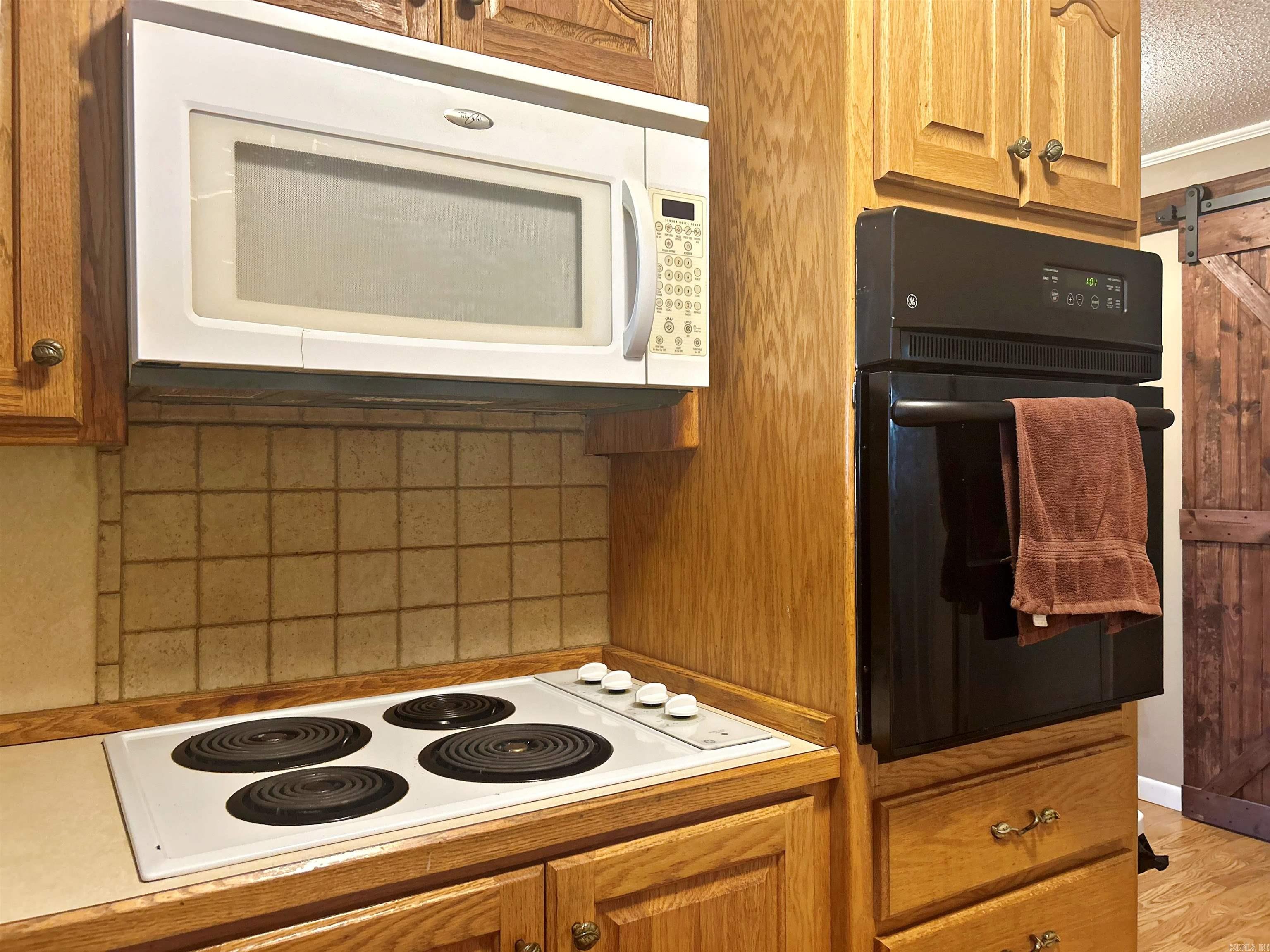 15582 84  Bismarck, AR