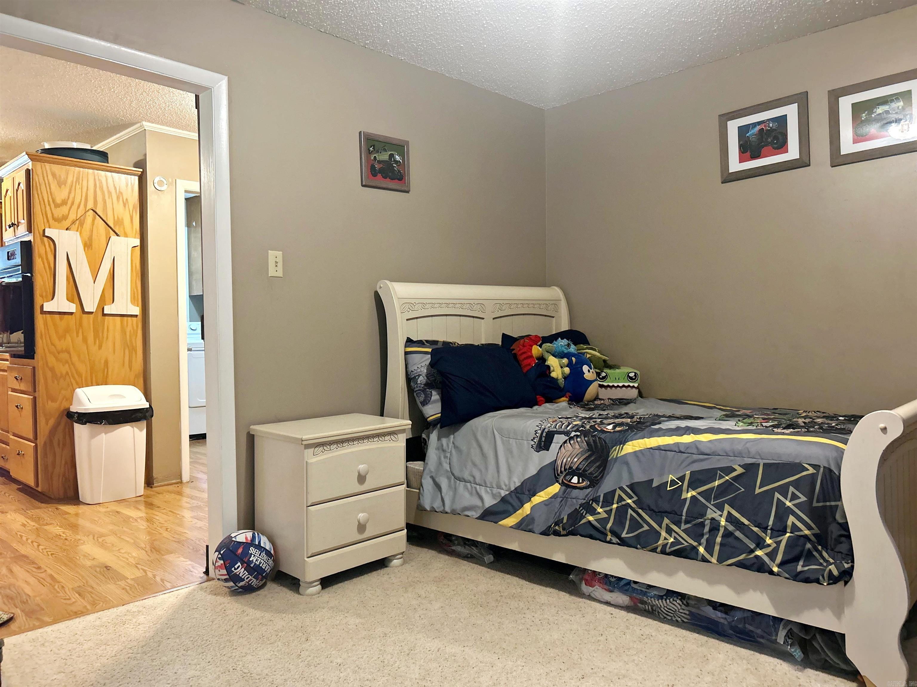 15582 84  Bismarck, AR