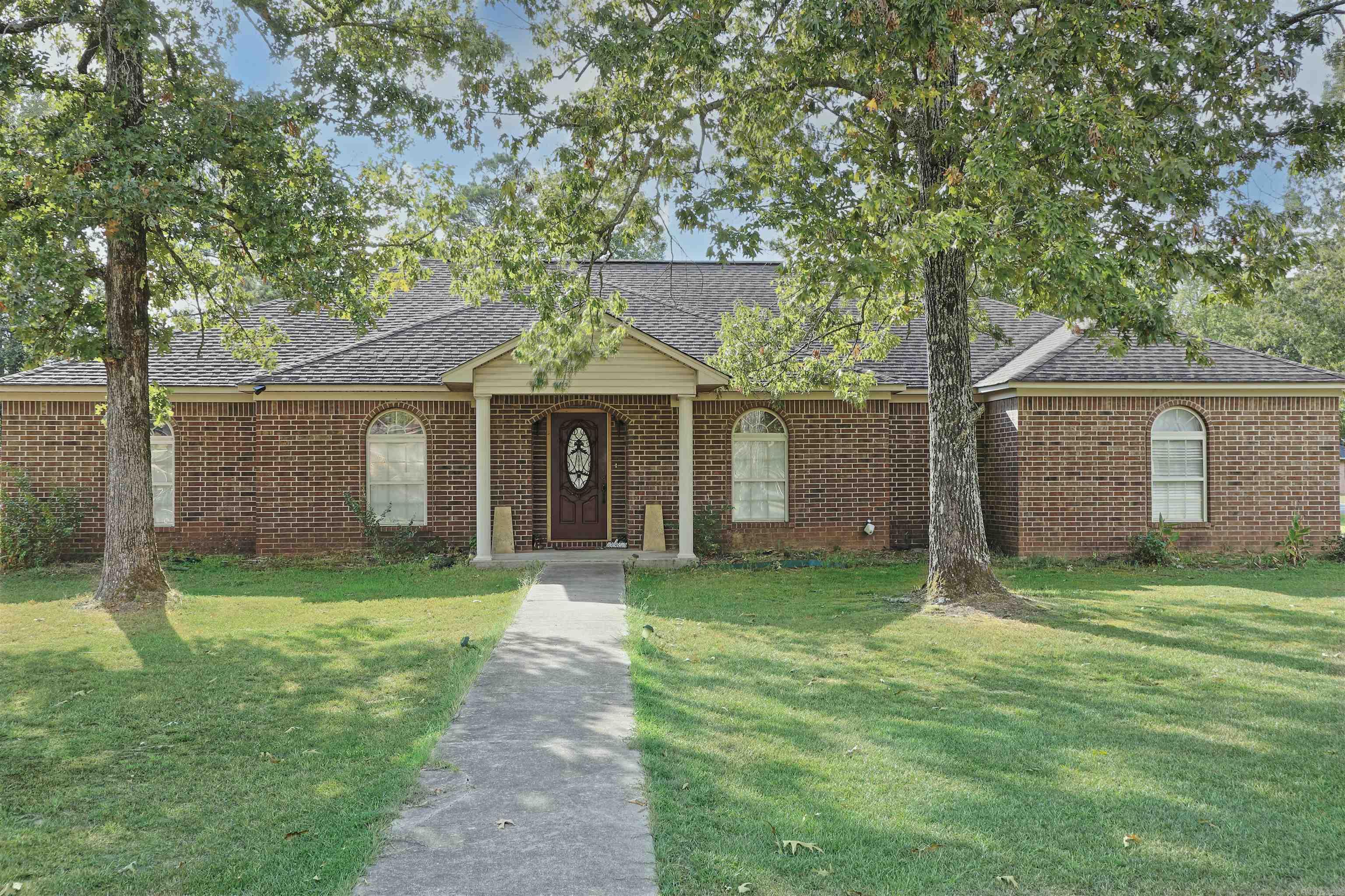 7796 Coachlight Drive  Pine Bluff, AR