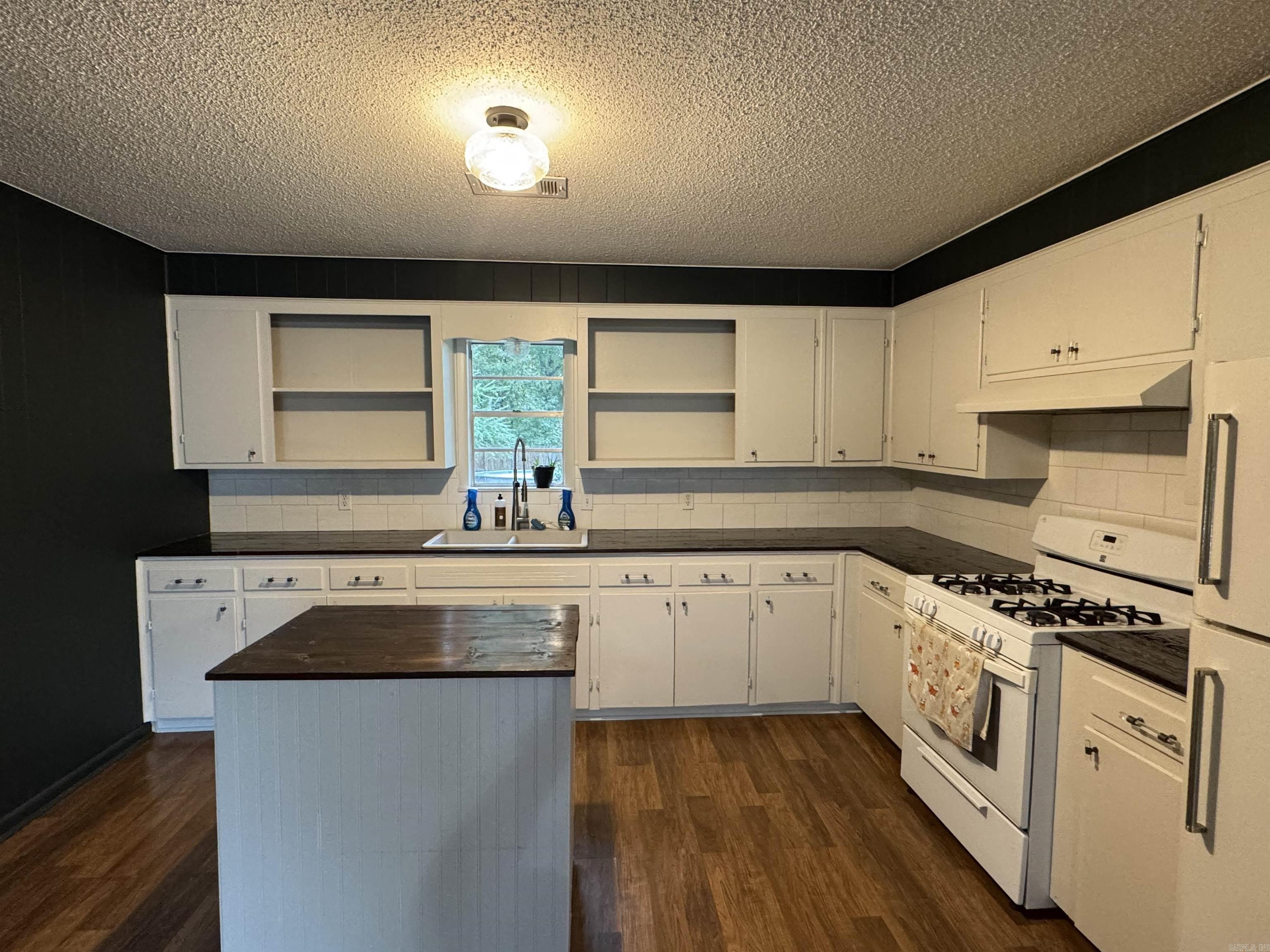 301 Lewallen  Arkadelphia, AR