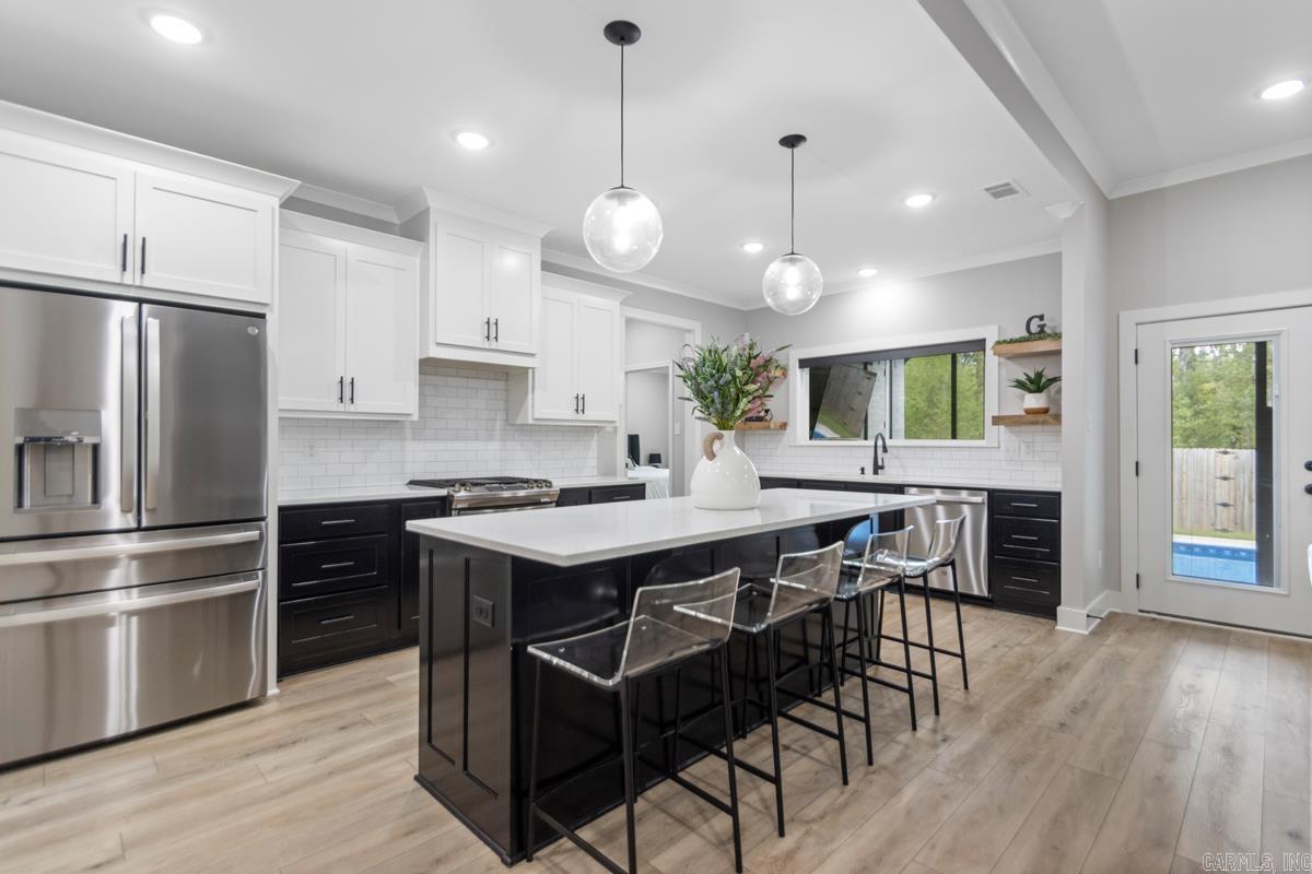 876 Oak Forest  Sherwood, AR