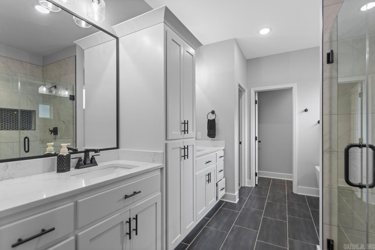 876 Oak Forest  Sherwood, AR