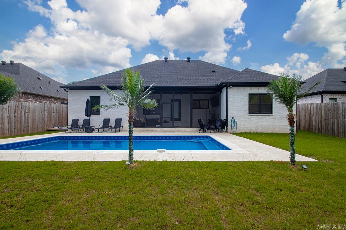876 Oak Forest  Sherwood, AR