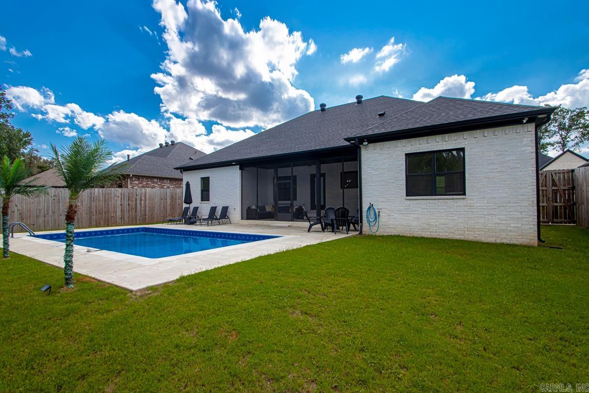 876 Oak Forest  Sherwood, AR