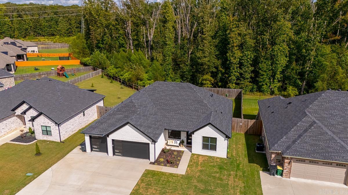 876 Oak Forest  Sherwood, AR