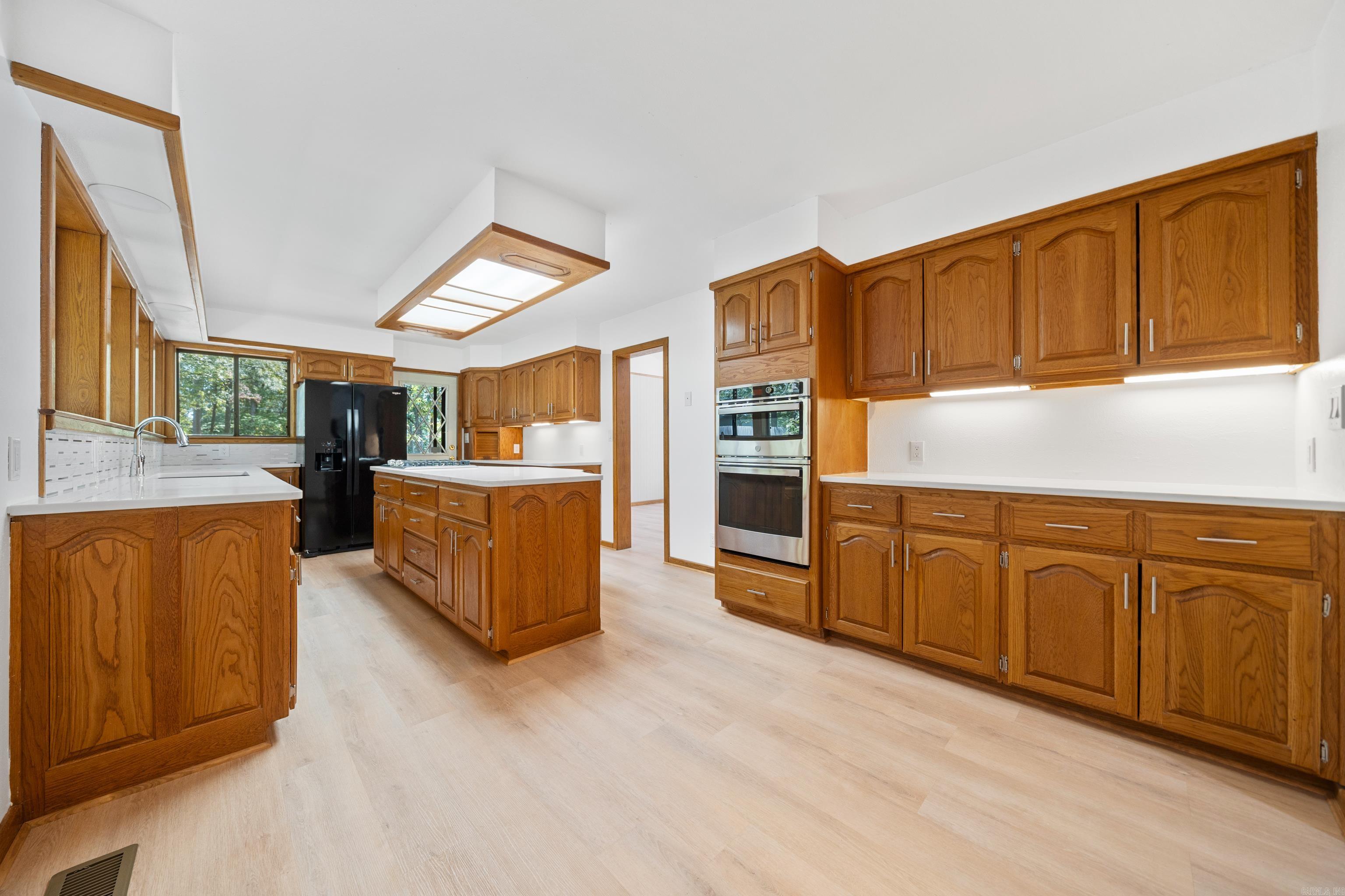 208 Southshore  Hot Springs, AR
