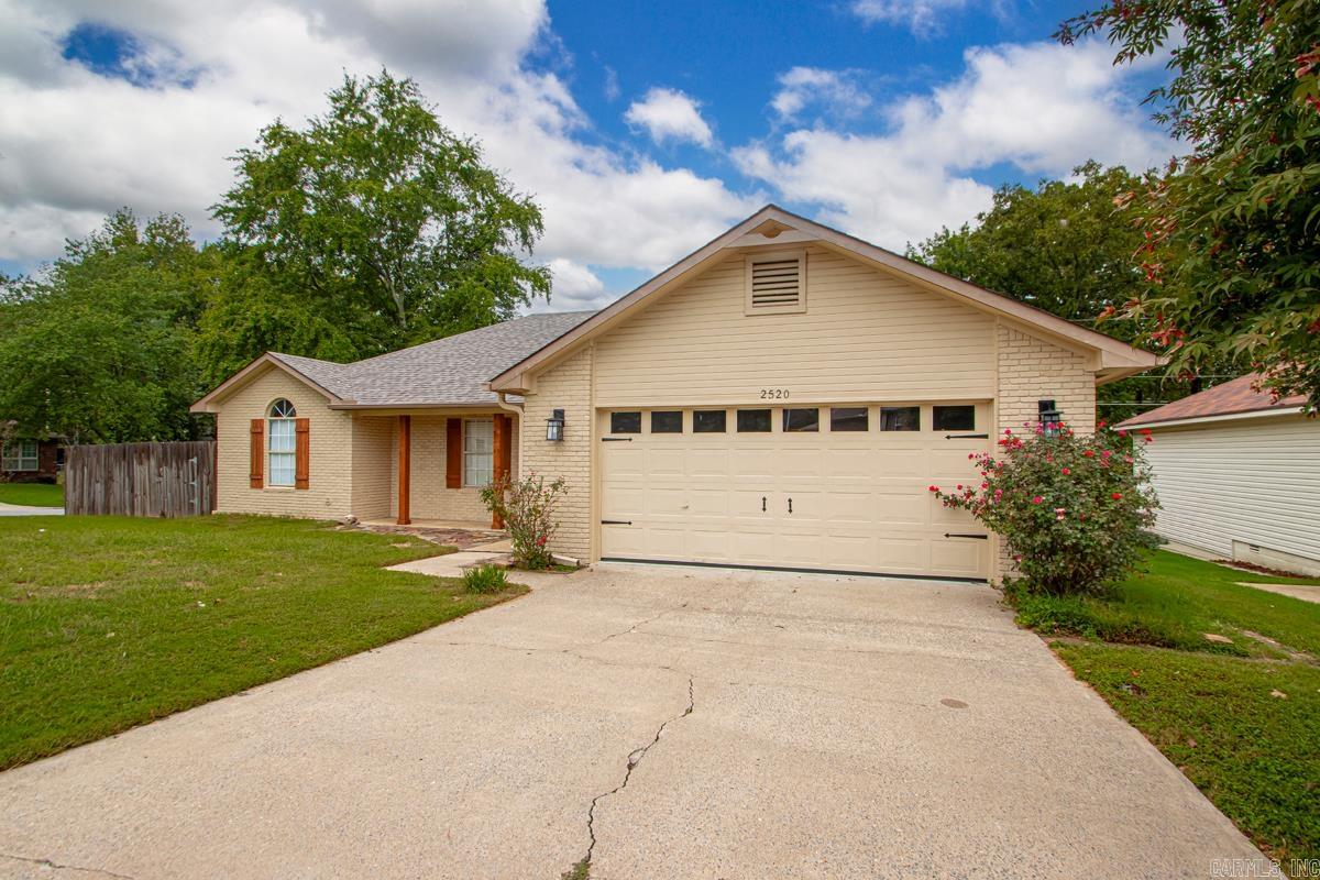 2520 Austin Oaks  Sherwood, AR