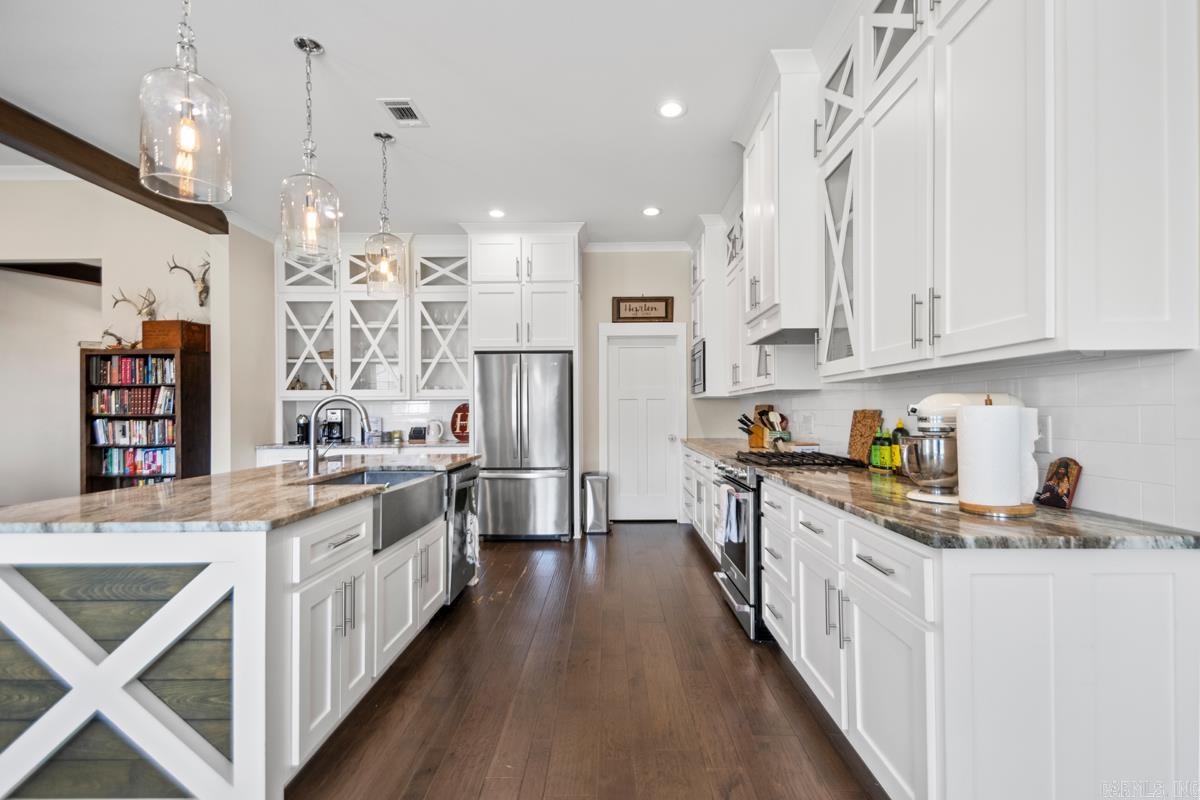 1545 Winterbook  Conway, AR