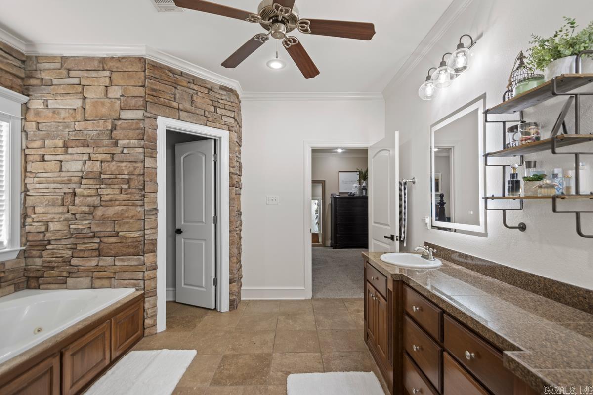 2609 Pinehurst Cove  Benton, AR